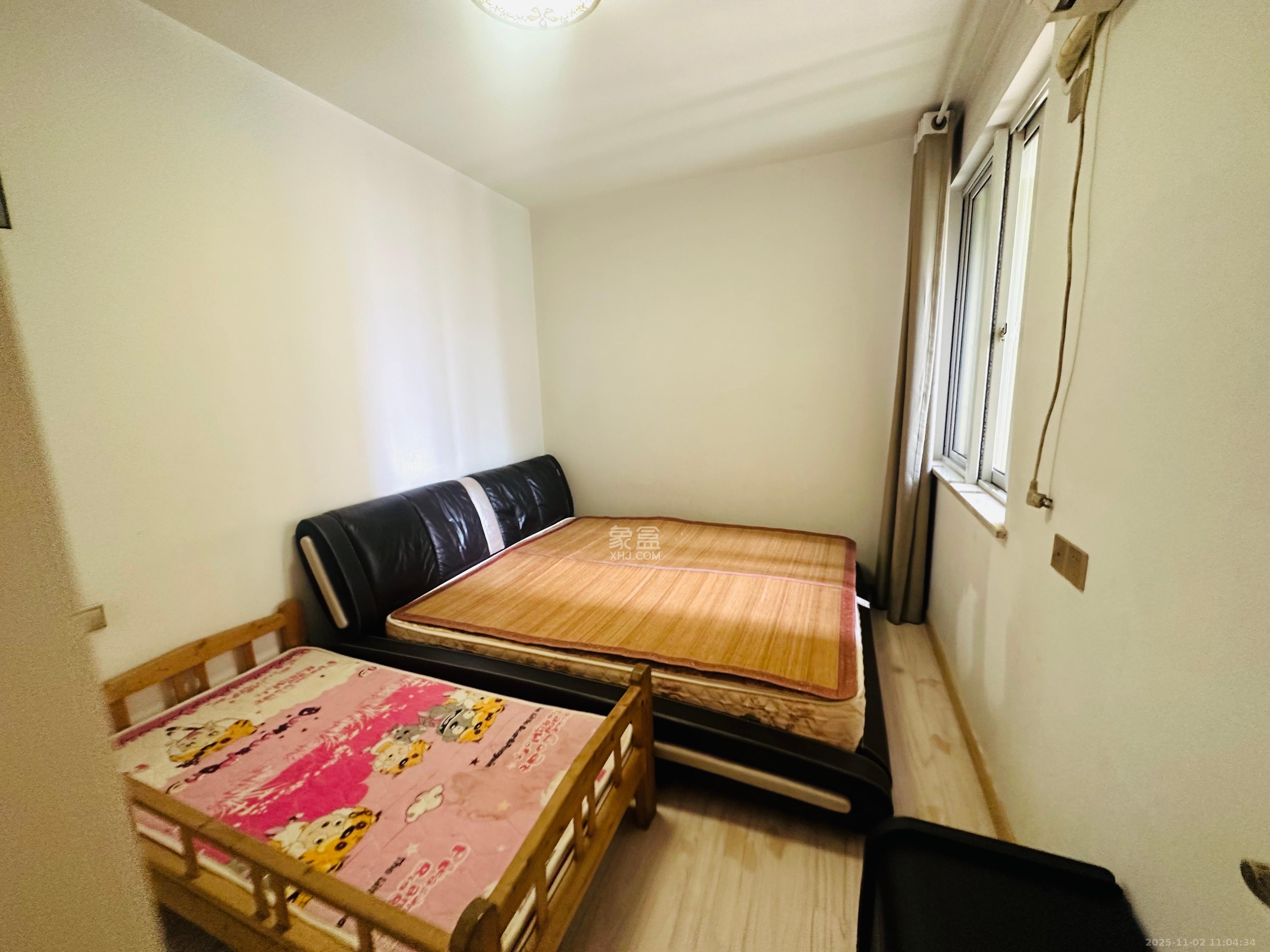 汇都公寓  3室1厅1卫    2500.0元/月室内图