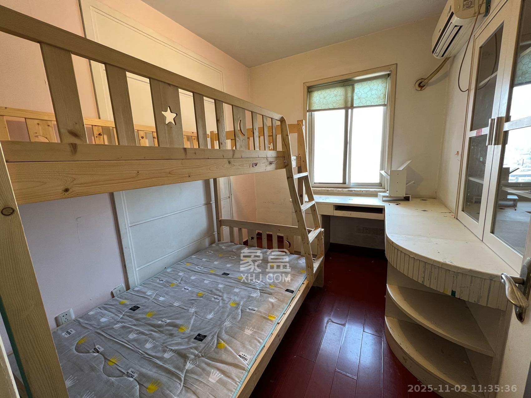 一品东庭 3室2厅1卫 2600.0元/月 一品东庭 3室2厅1卫 2600.0元/月室内图