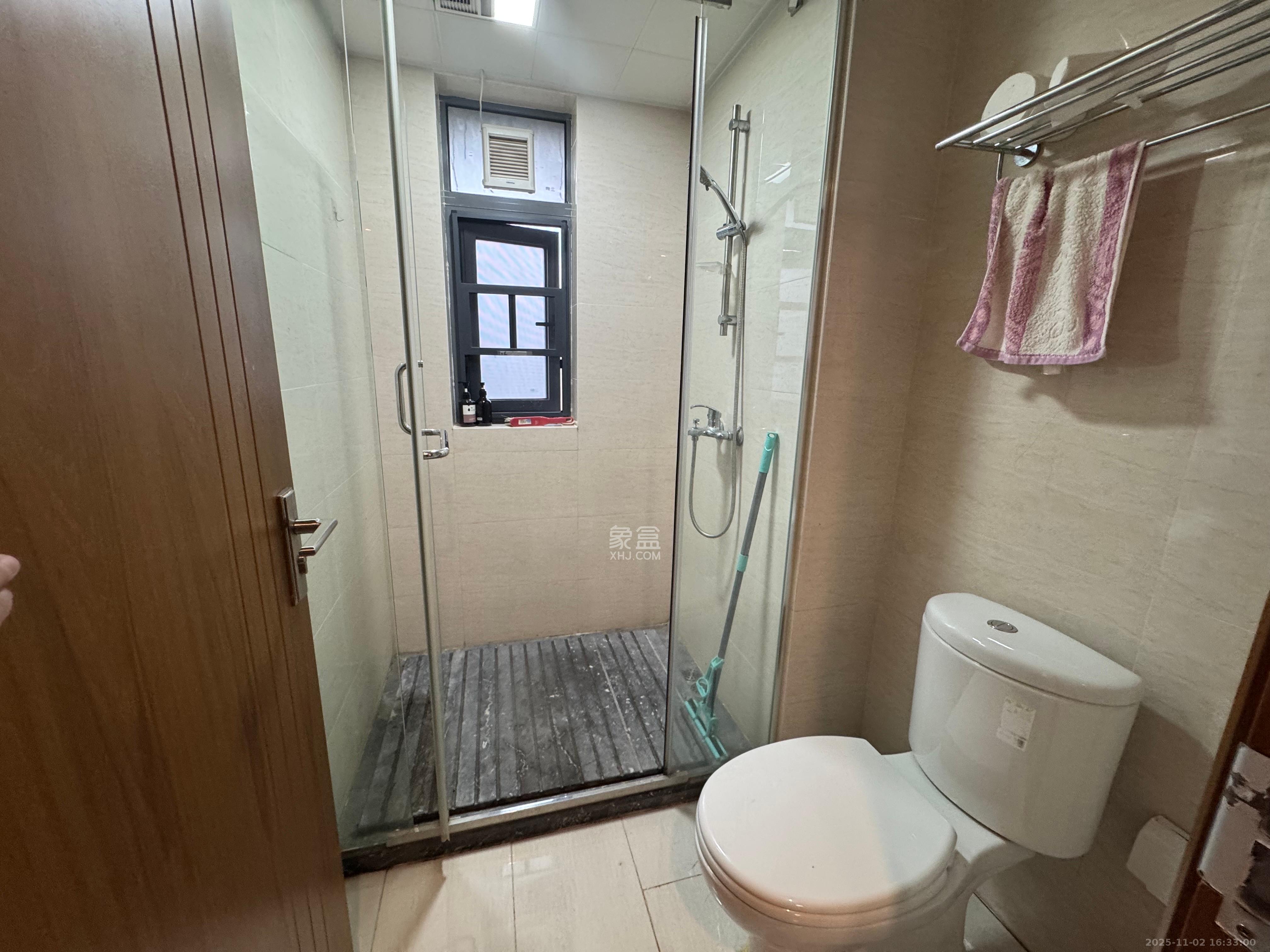 珠江好世界  4室2厅2卫    3000.0元/月室内图