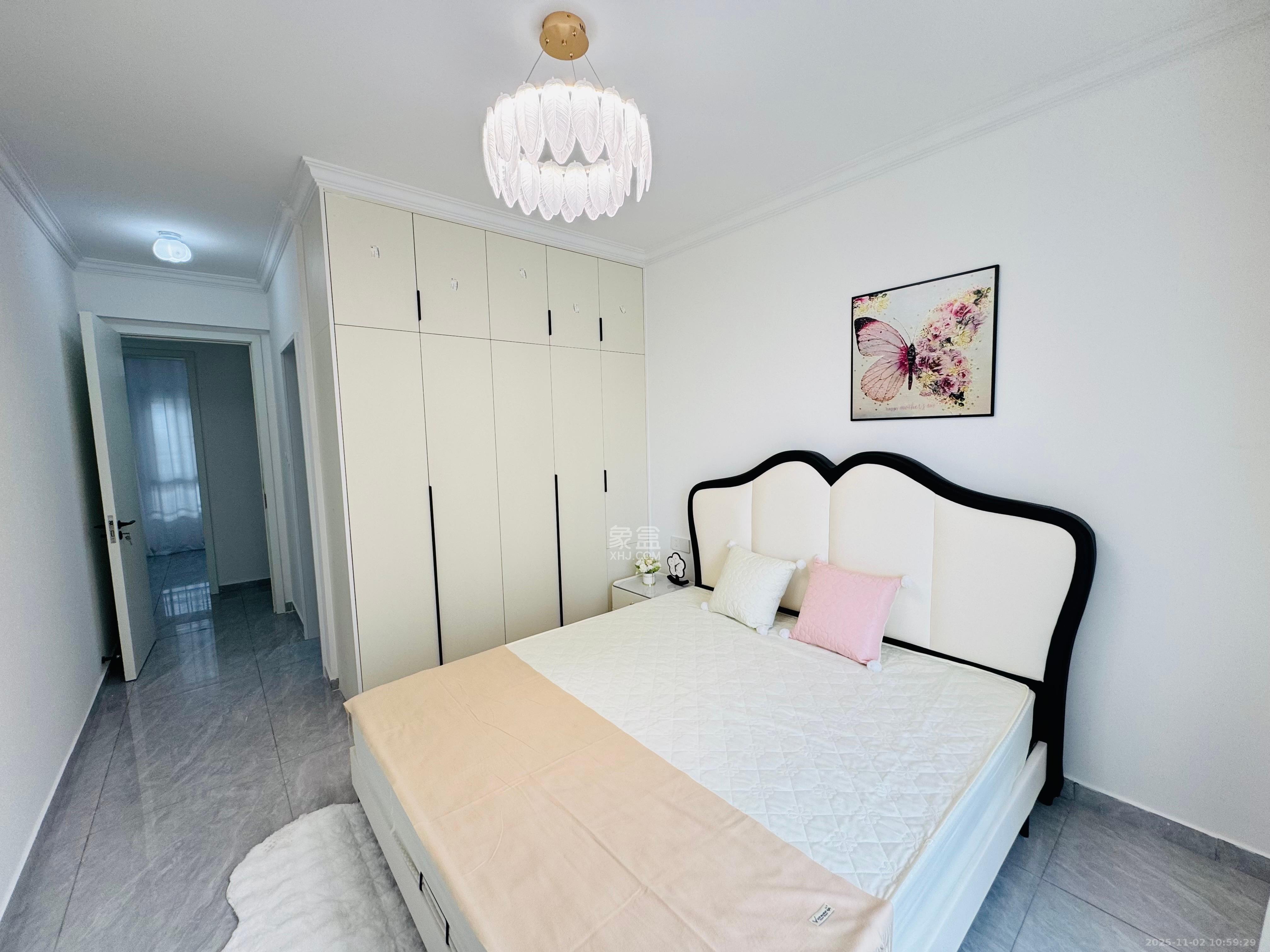 荣盛城  4室2厅2卫    3280.0元/月室内图