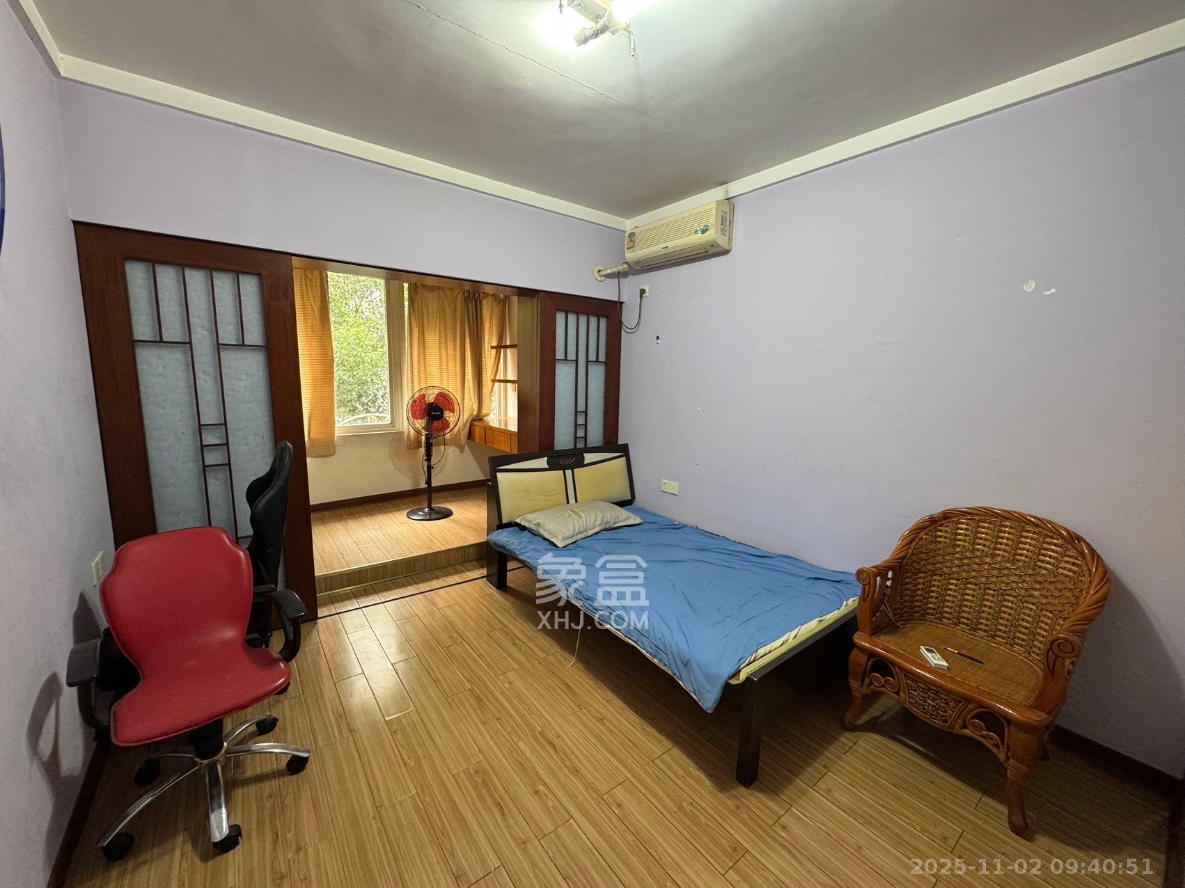 景湾小区（井湾小区）  3室2厅1卫    1700.0元/月室内图