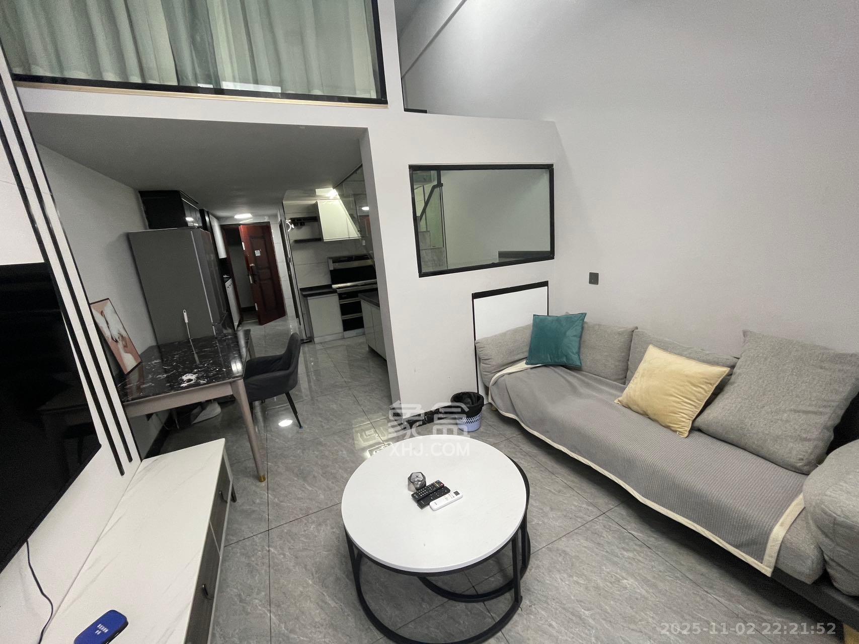 欣隆居  1室0厅0卫    2000.0元/月室内图