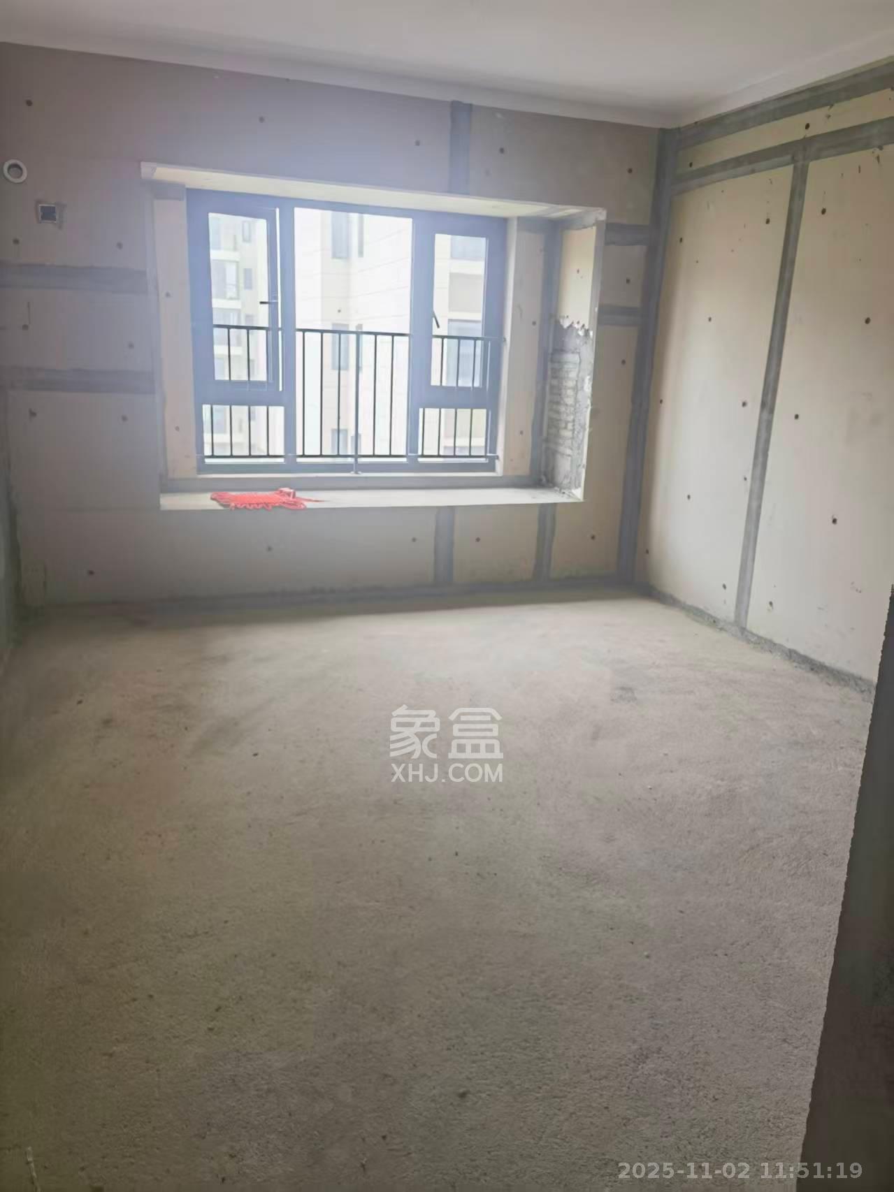 远洋红星天铂一期  4室2厅2卫    1500.0元/月室内图