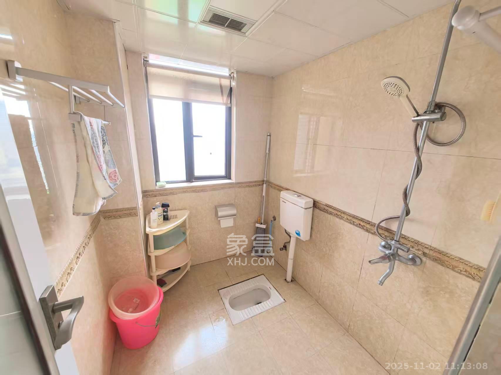 好望谷  3室2厅2卫    1800.0元/月 好望谷  3室2厅2卫    1800.0元/月室内图