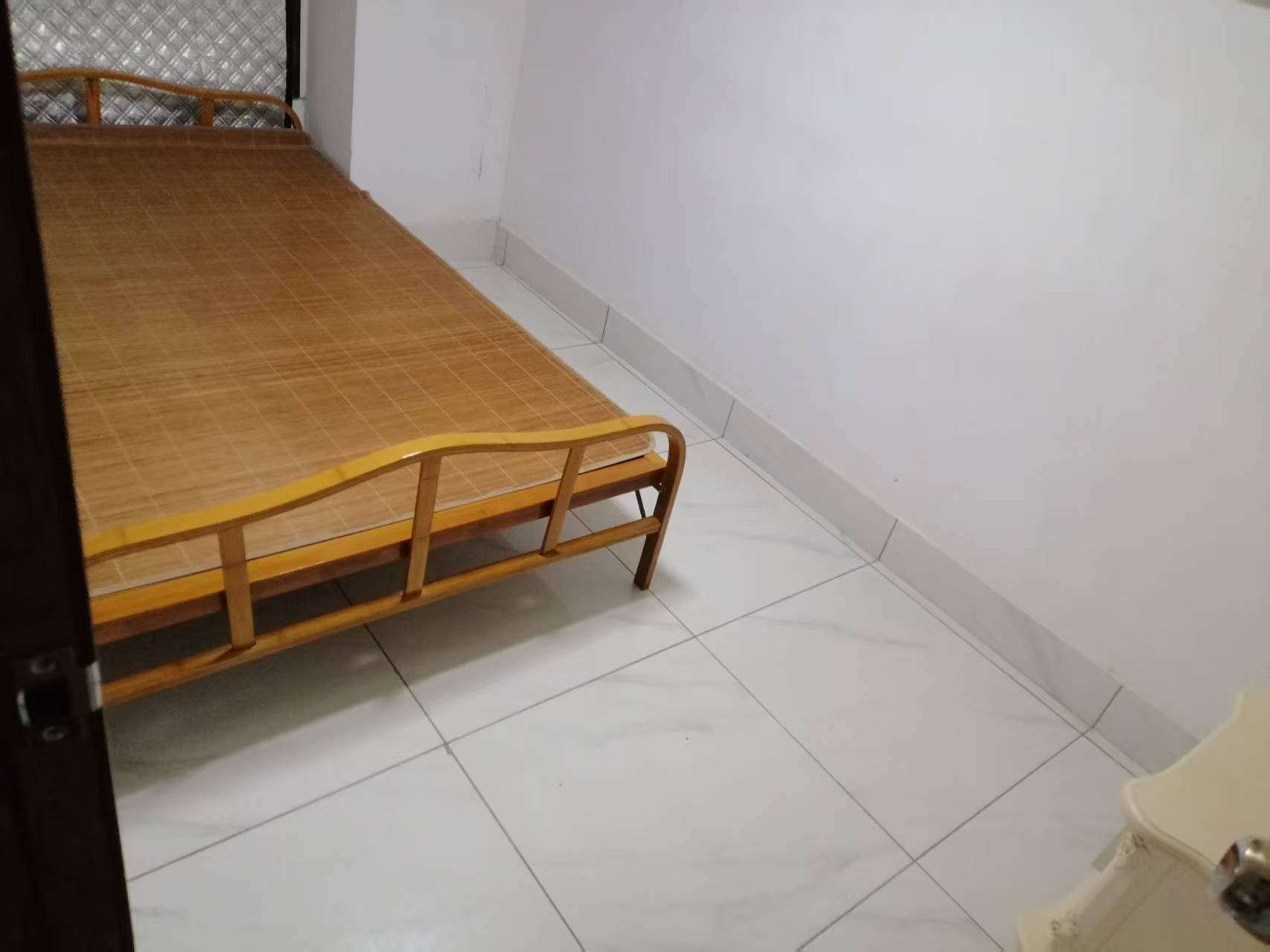 宝迪花苑  2室1厅1卫    1200.0元/月室内图