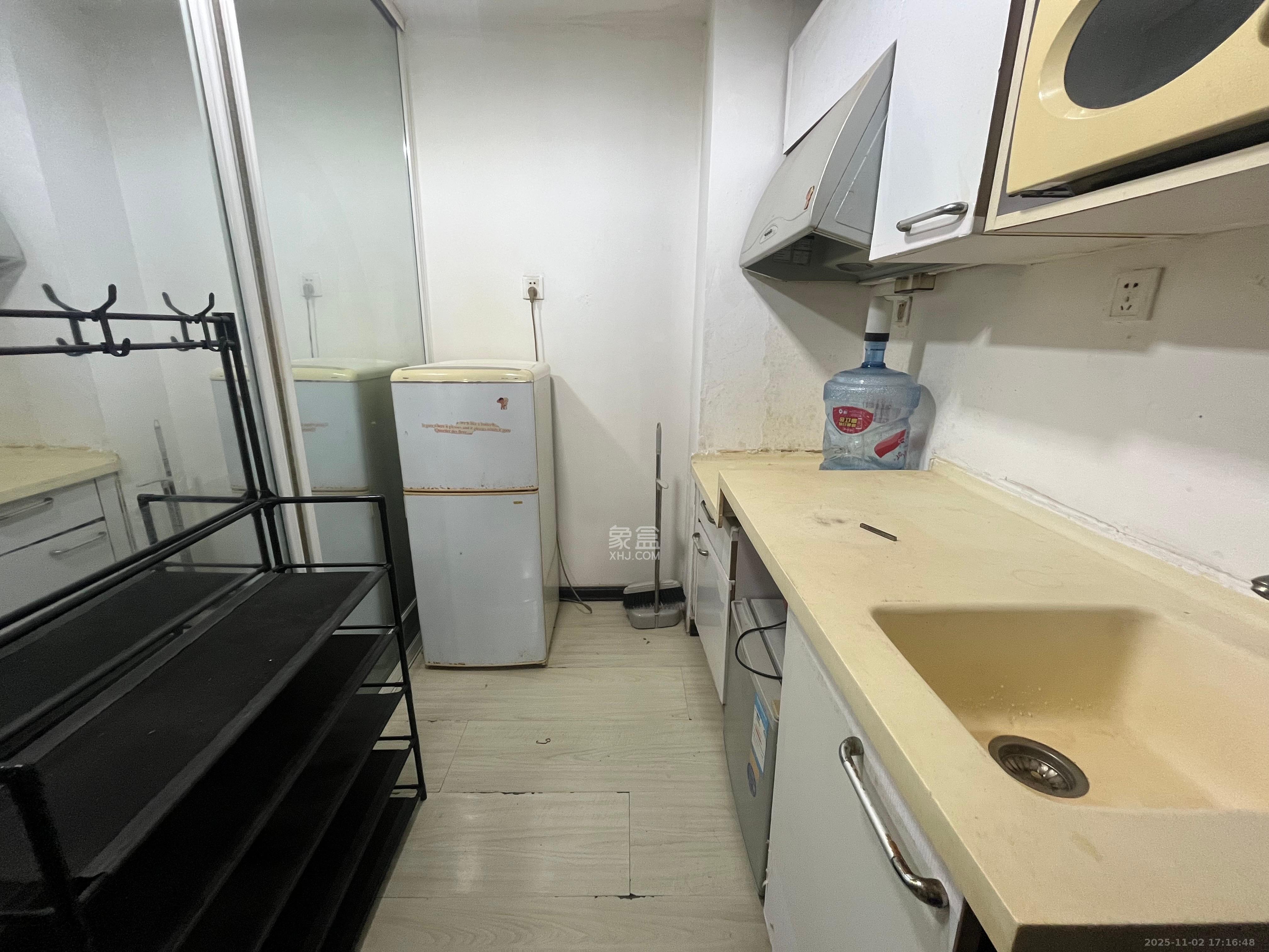 几米空间  1室1厅1卫    1100.0元/月室内图