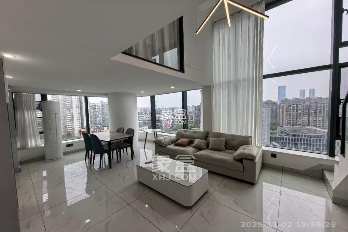 京武浪琴山三期(京武中心) 2室1厅1卫 3600.0元/月 京武浪琴山三期(京武中心) 2室1厅1卫 3600.0元/月室内图