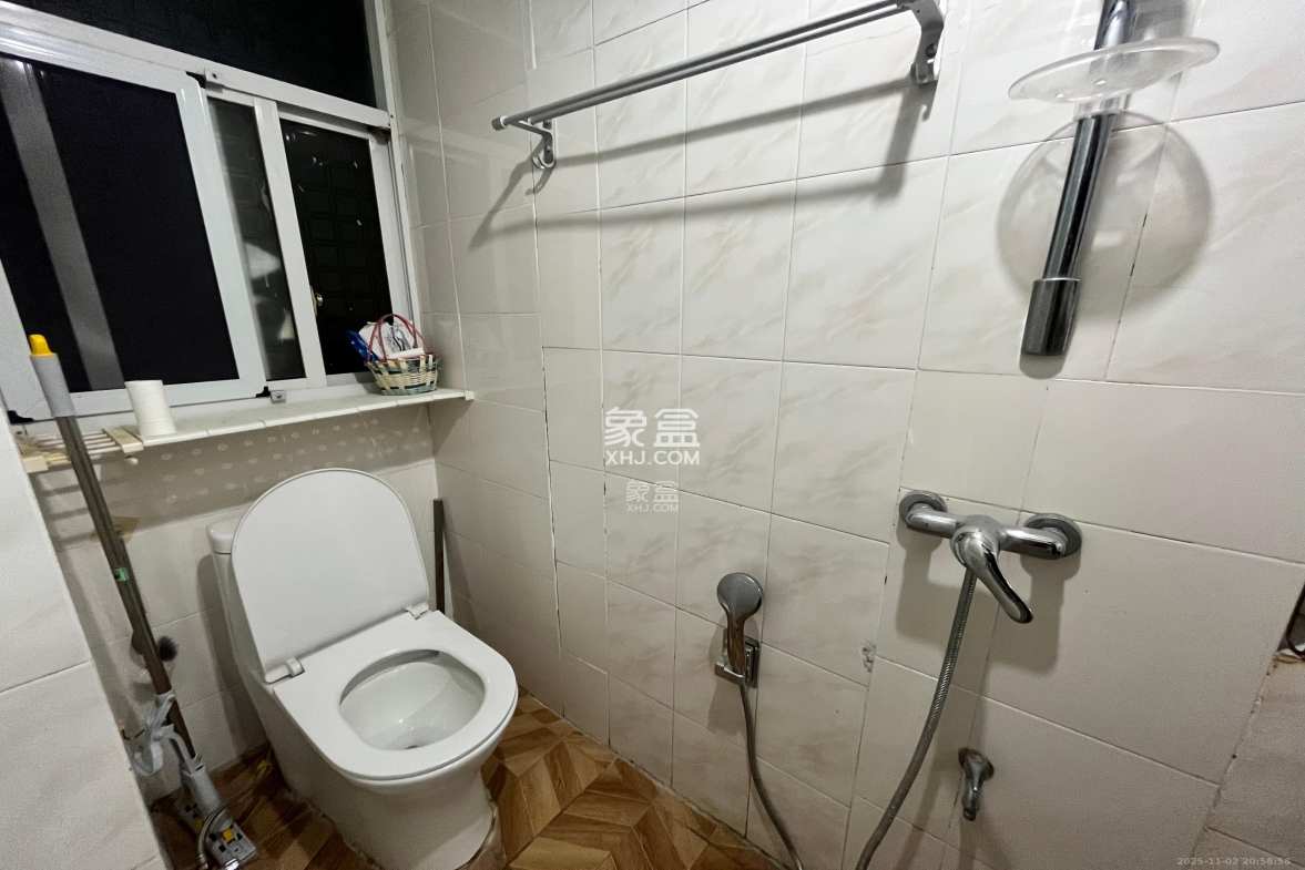 长沙理工大学侯家塘校区教职工宿舍 2室1厅1卫 1500.0元/月 长沙理工大学侯家塘校区教职工宿舍 2室1厅1卫 1500.0元/月室内图