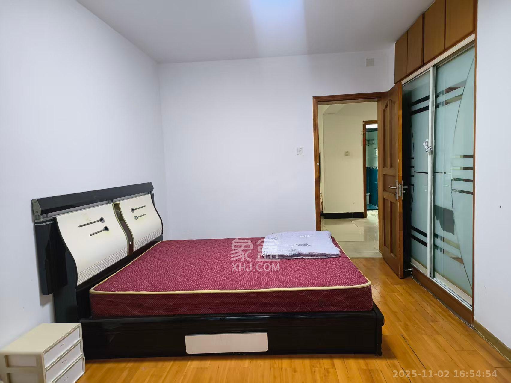 枫林美景 2室2厅1卫 2000.0元/月 枫林美景 2室2厅1卫 2000.0元/月室内图