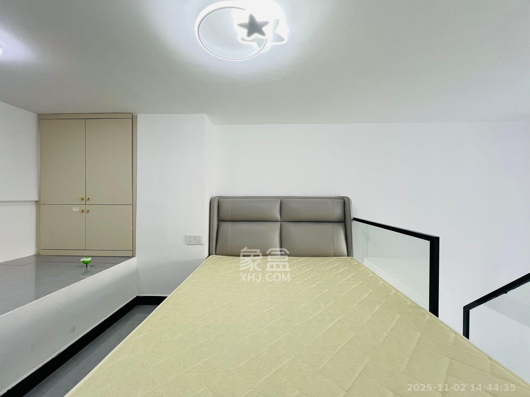 卓越中寰 1室1厅1卫 2100.0元/月 卓越中寰 1室1厅1卫 2100.0元/月室内图