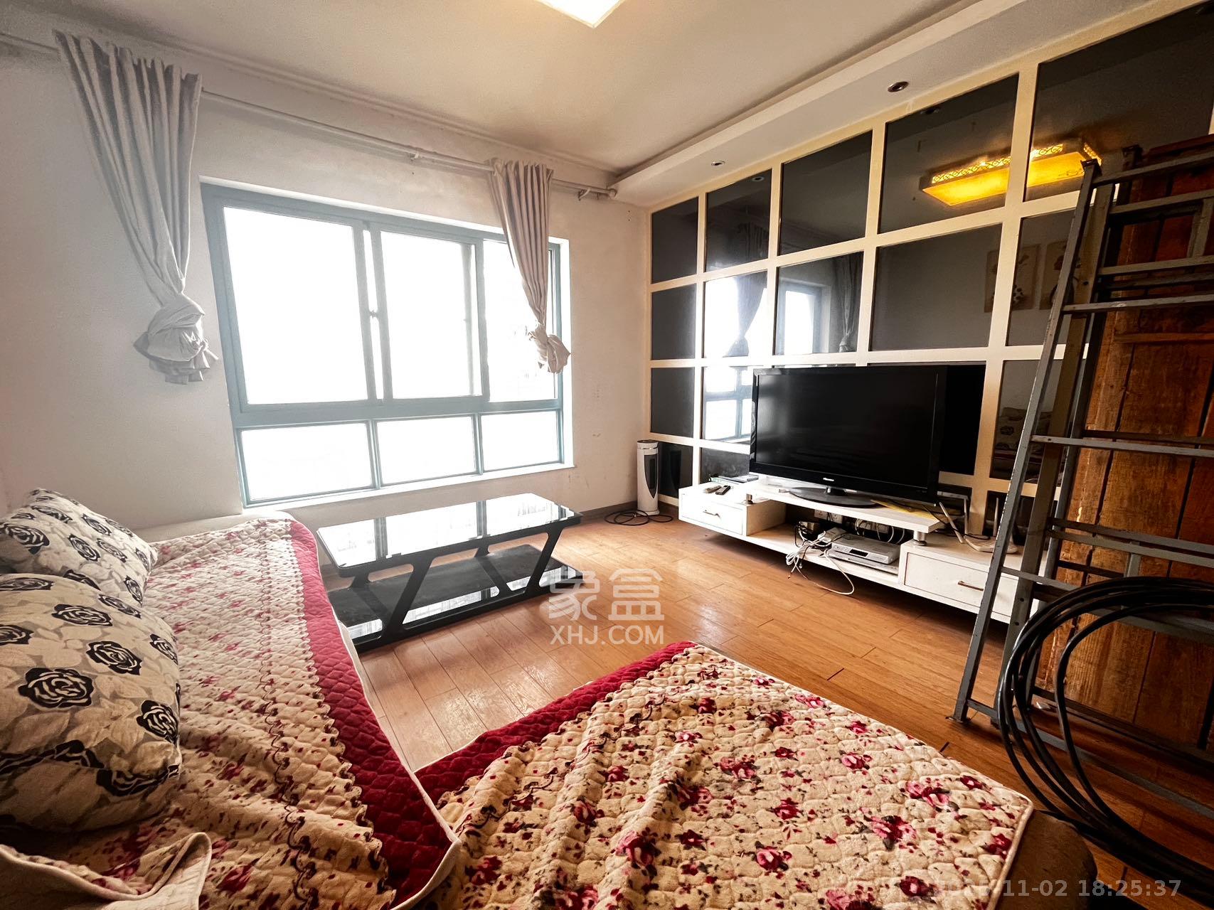 蝴蝶谷 3室2厅1卫 1700.0元/月 蝴蝶谷 3室2厅1卫 1700.0元/月室内图