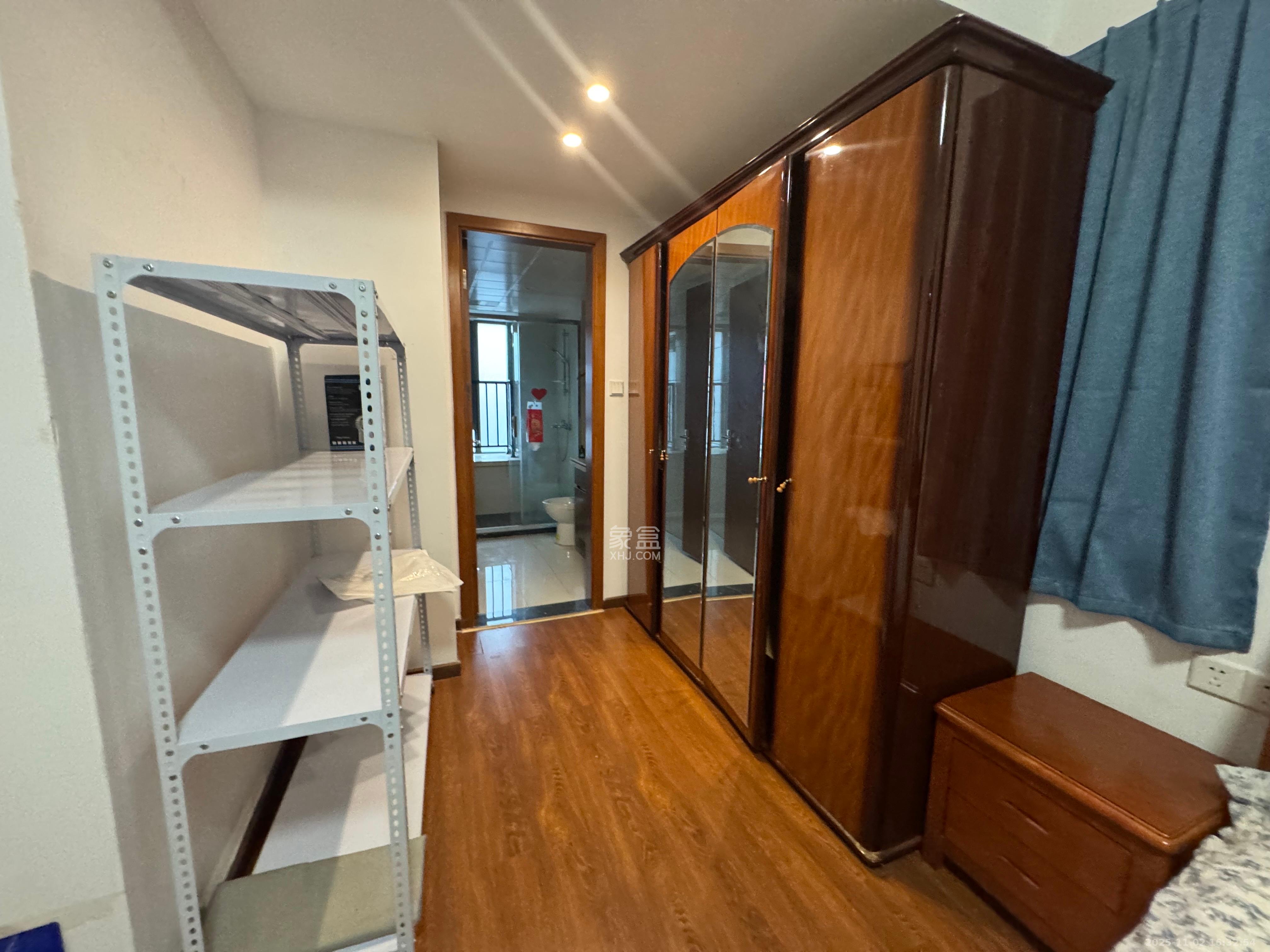 珠江好世界  4室2厅2卫    3000.0元/月室内图