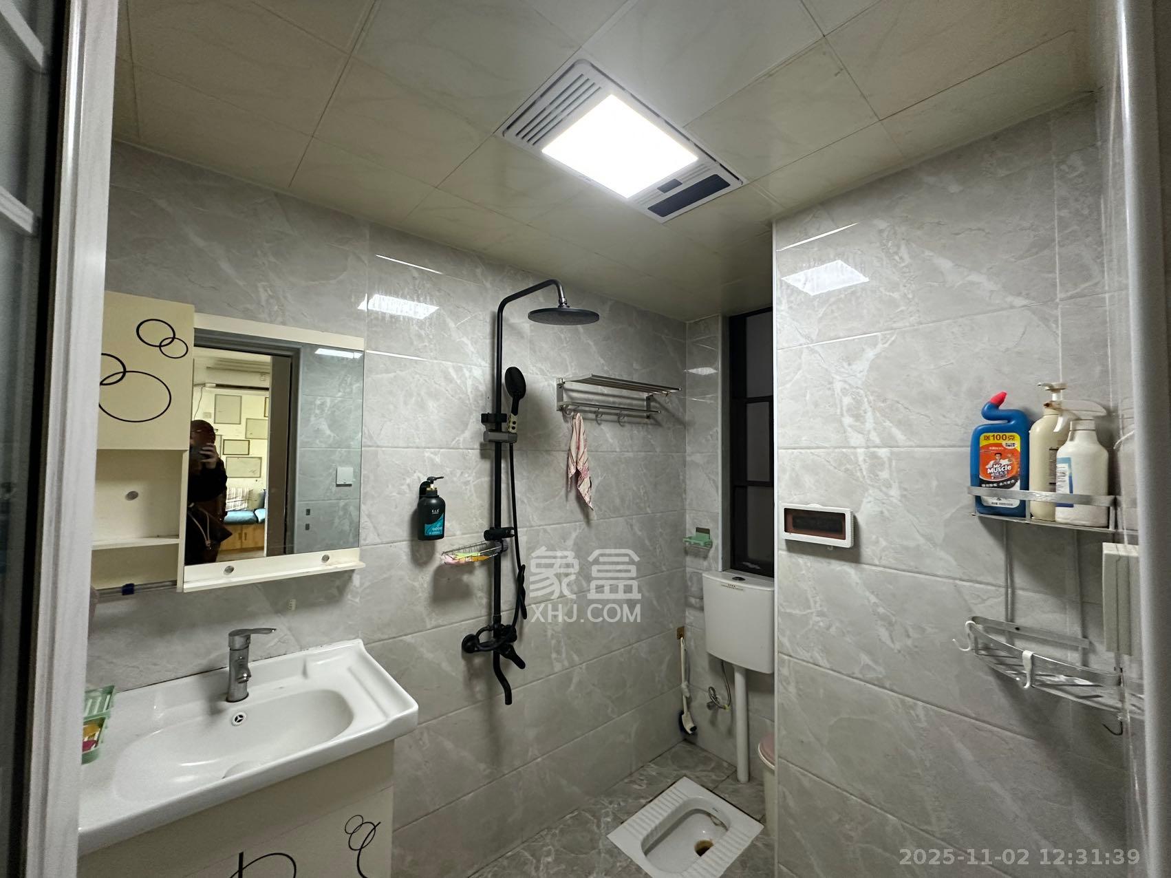 绿地海外滩一期 2室1厅1卫 1500.0元/月 绿地海外滩一期 2室1厅1卫 1500.0元/月室内图