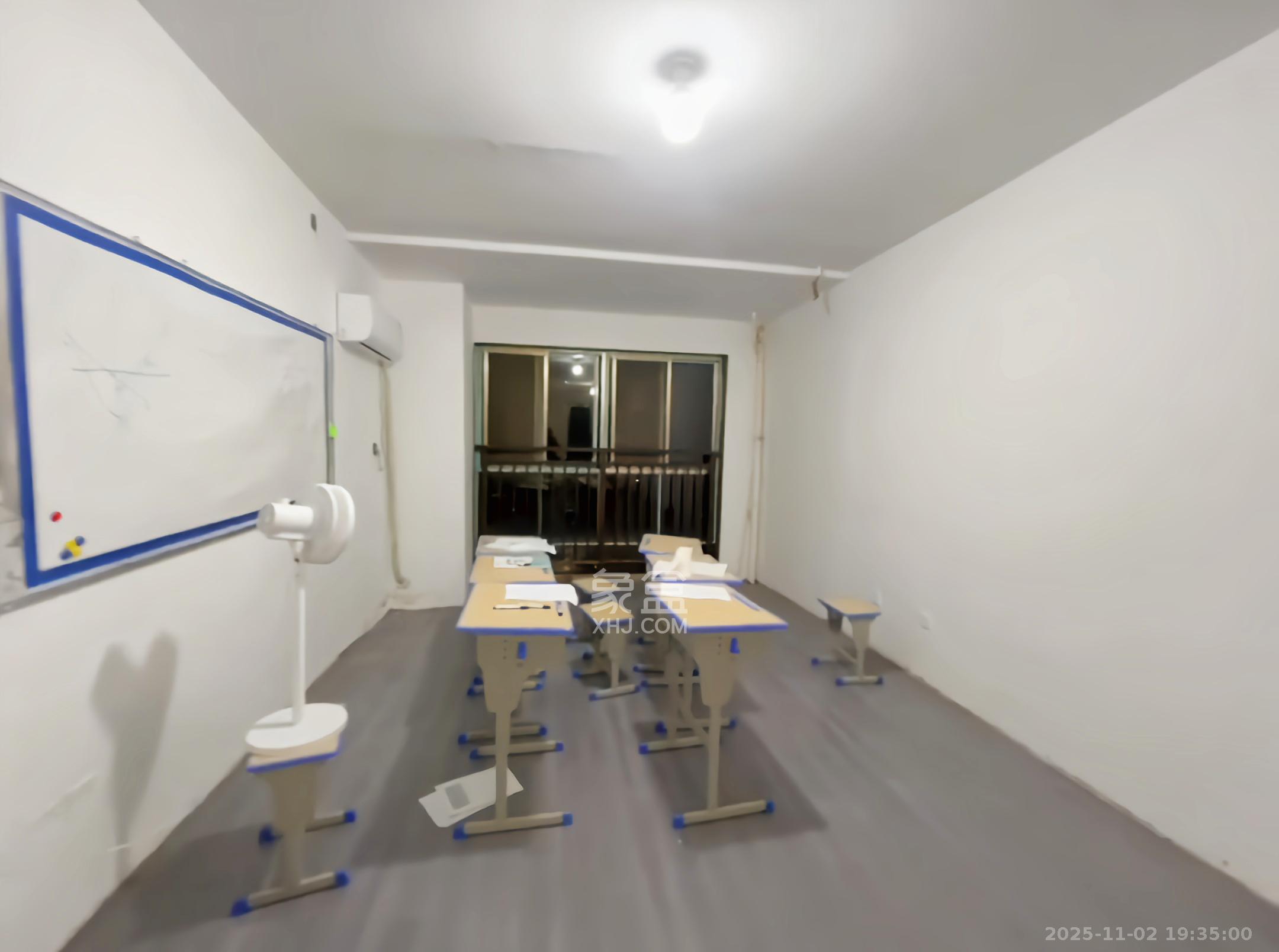 梅溪鑫苑名家 3室2厅2卫 1800.0元/月 梅溪鑫苑名家 3室2厅2卫 1800.0元/月室内图