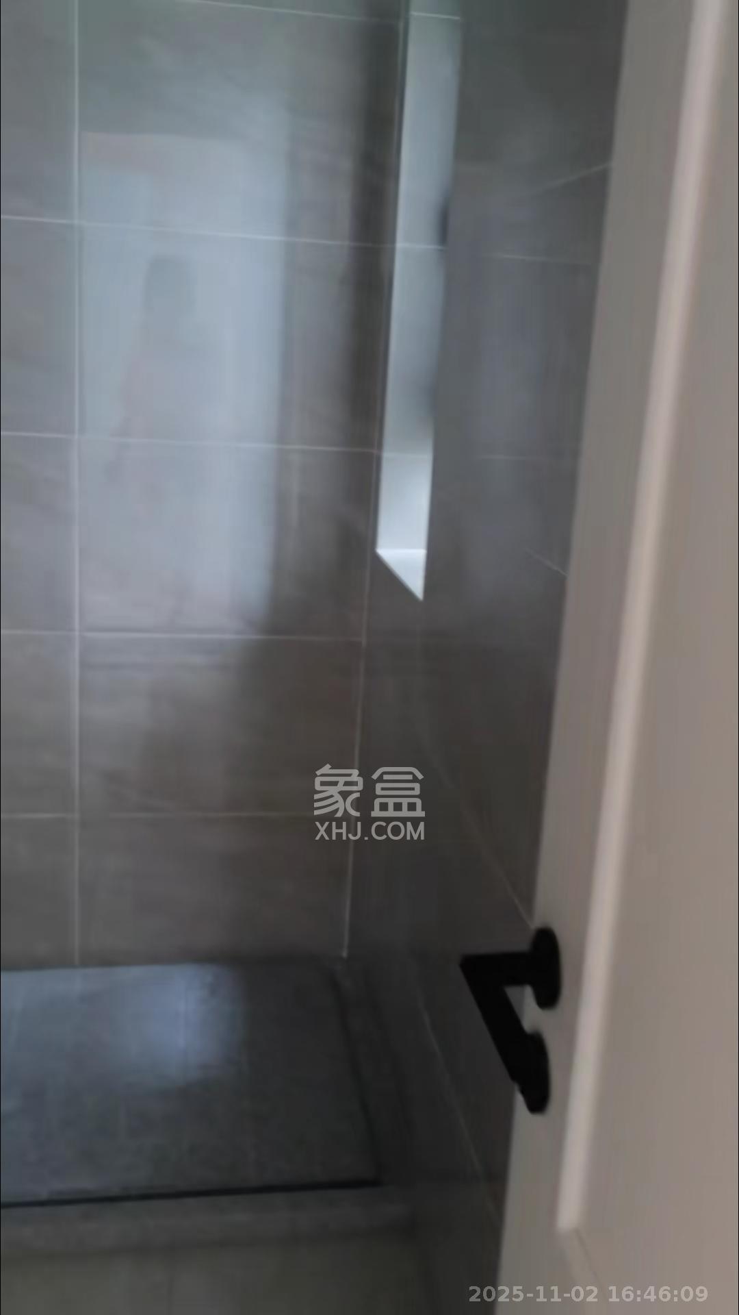 万科金色梦想A区  3室2厅2卫    3300.0元/月