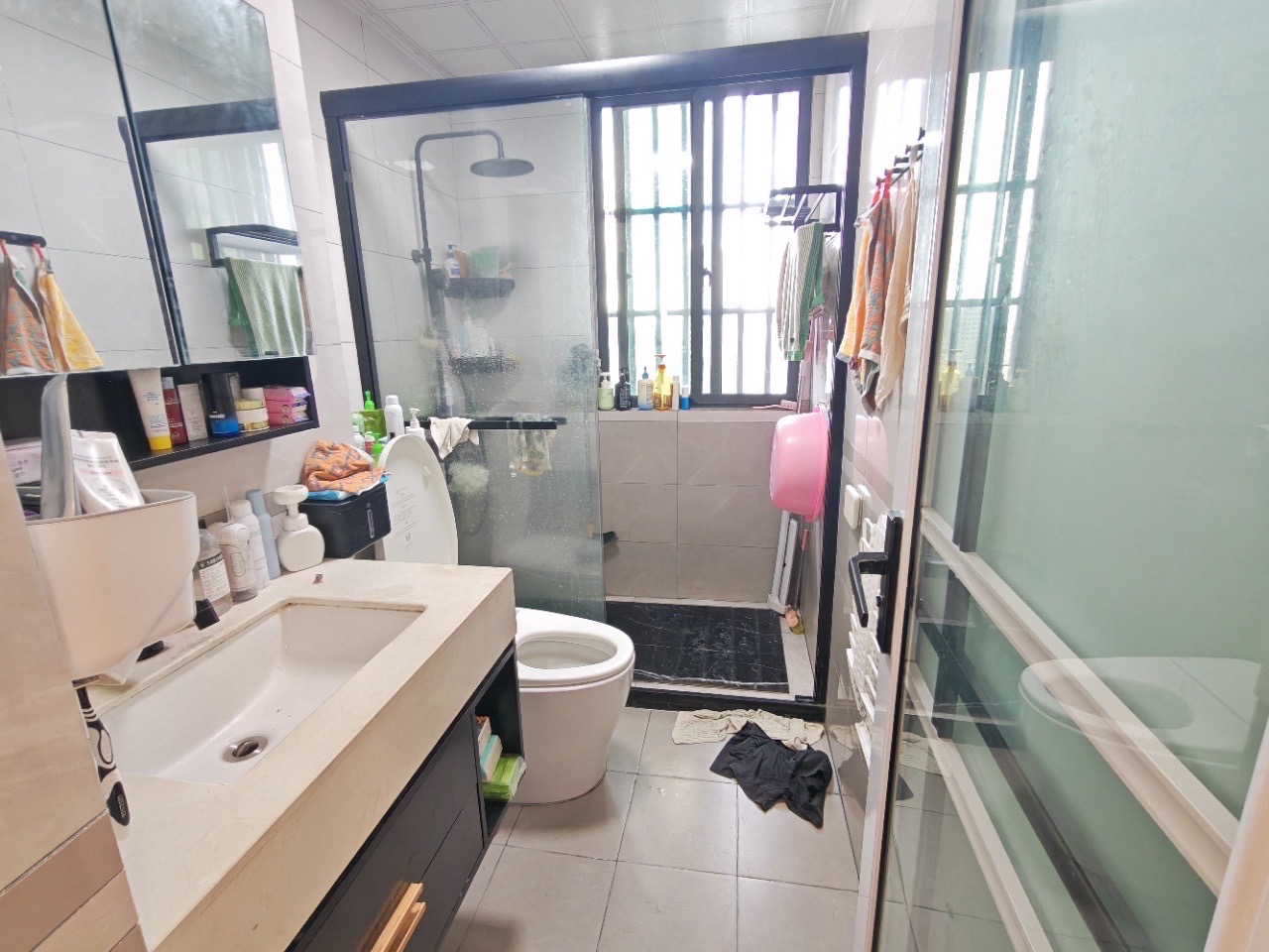 蓝海瑞园 1室0厅0卫 145.0万 蓝海瑞园 1室0厅0卫 145.0万客厅