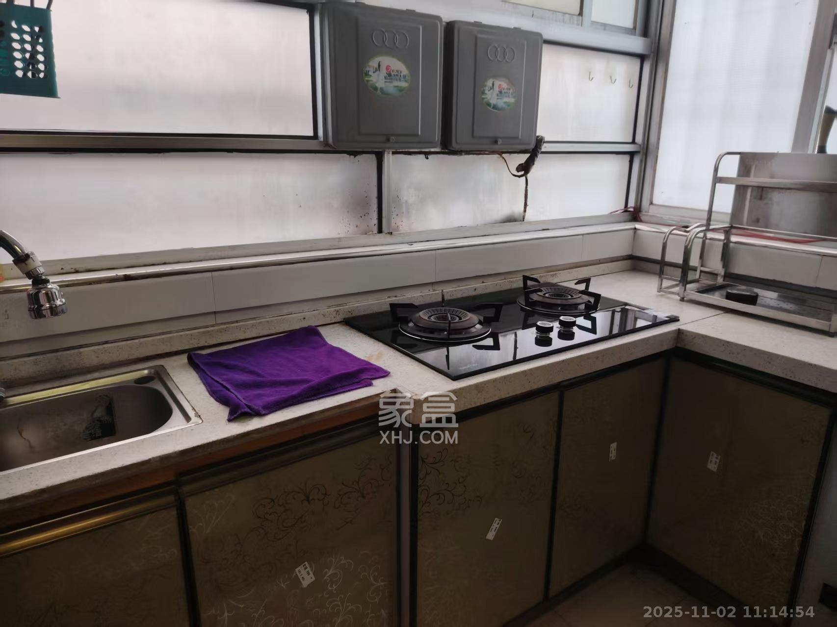 物贸小区 1室1厅1卫 1600.0元/月 物贸小区 1室1厅1卫 1600.0元/月室内图