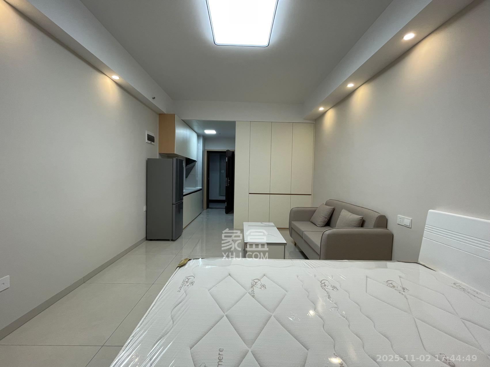 裕天国际商汇中心 1室1厅1卫 1500.0元/月 裕天国际商汇中心 1室1厅1卫 1500.0元/月室内图