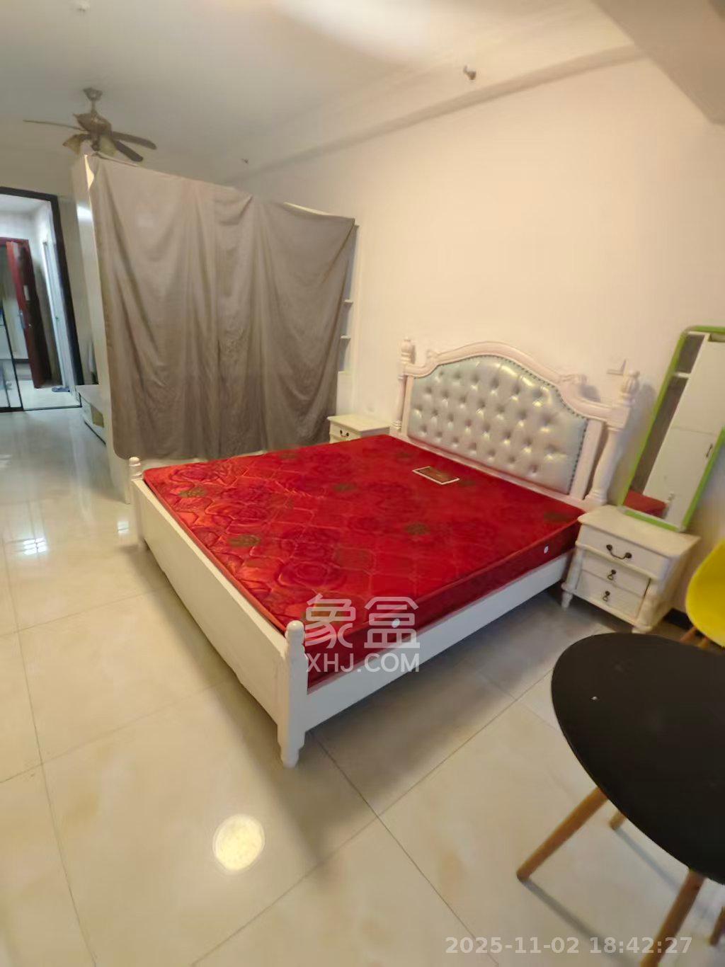 润和紫郡一期  1室1厅1卫    1200.0元/月室内图