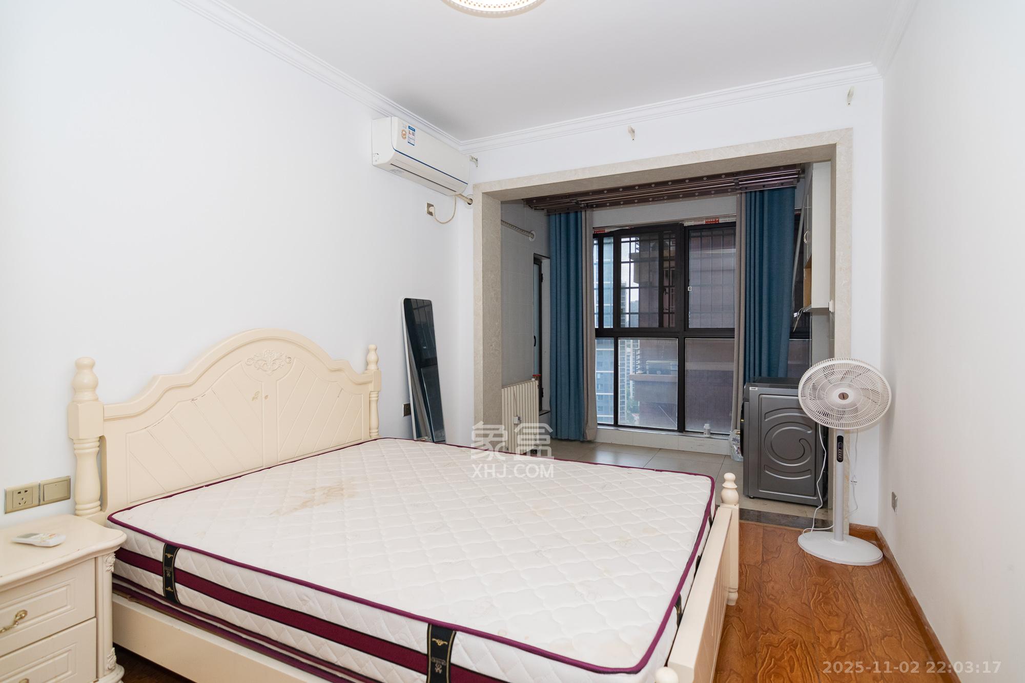 新城国际花都 3室2厅1卫 63.8万 新城国际花都 3室2厅1卫 63.8万卧室