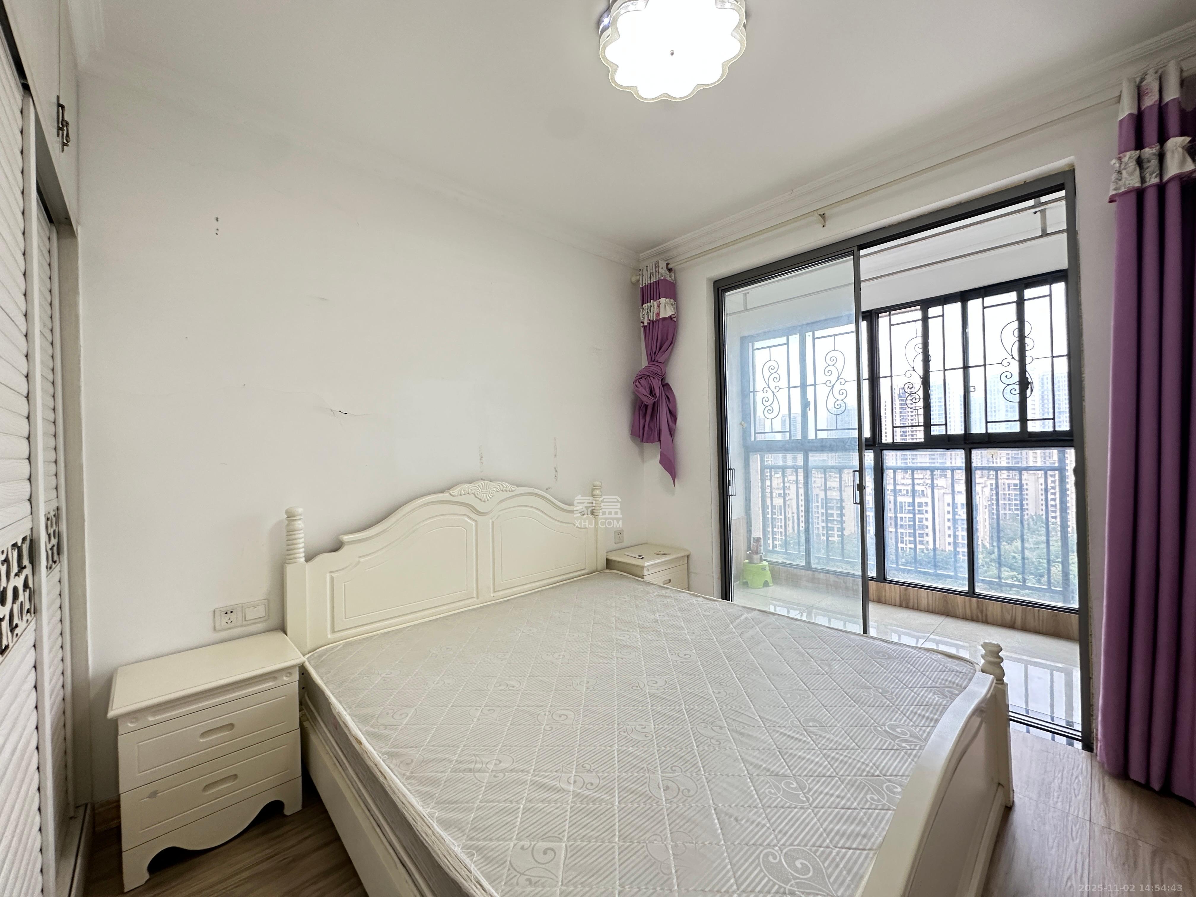 荣盛花语馨苑  3室2厅1卫    2200.0元/月室内图