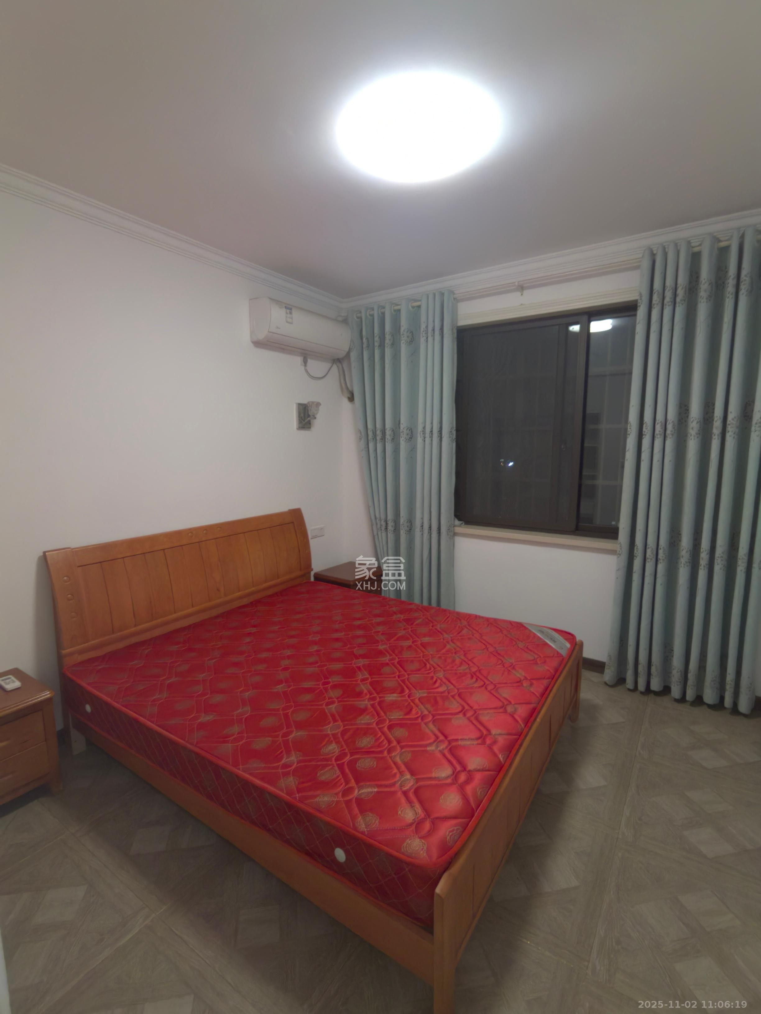 绿地香树花城 3室2厅1卫 1500.0元/月 绿地香树花城 3室2厅1卫 1500.0元/月室内图