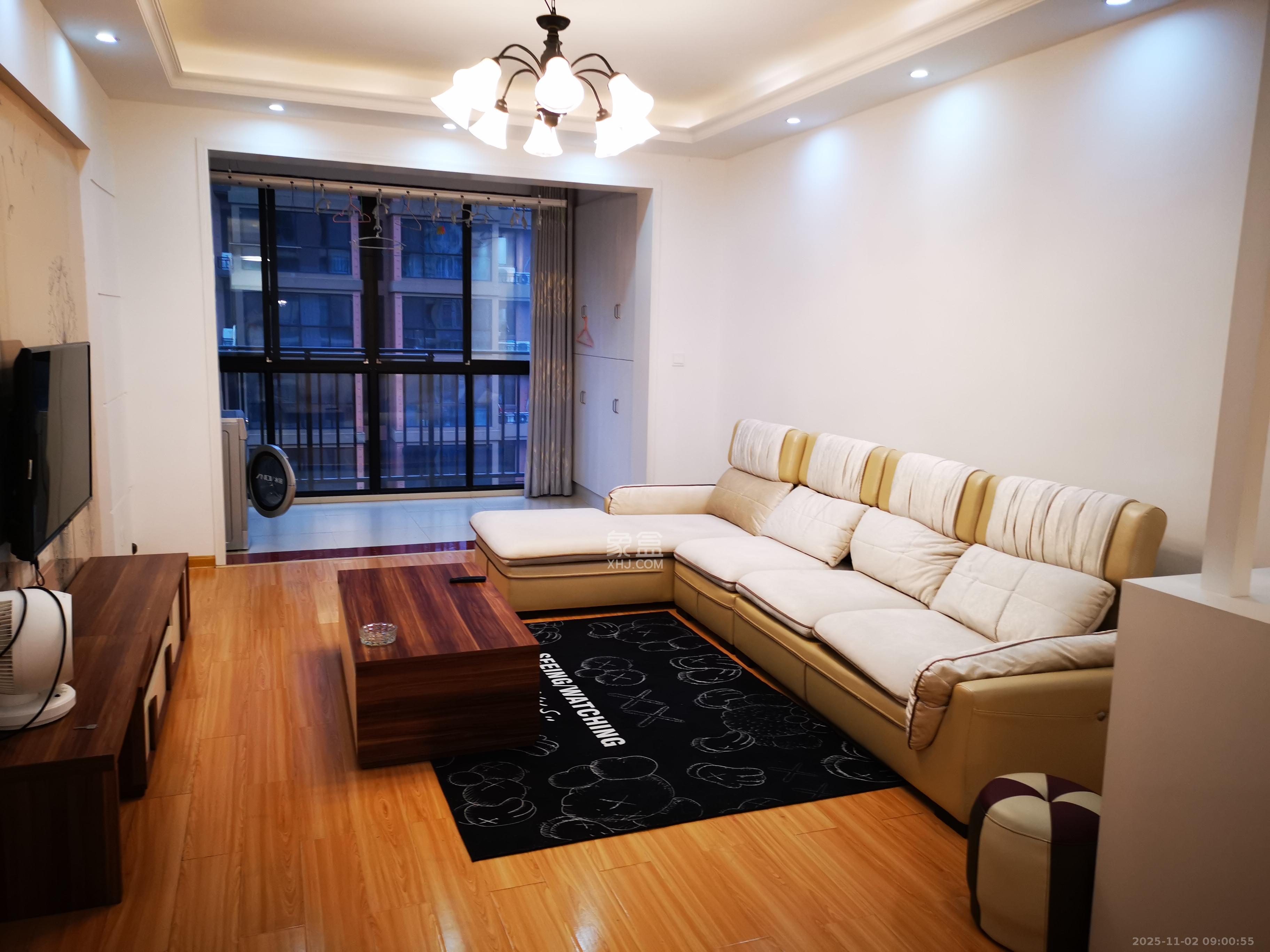 华雅花园  2室2厅1卫    1500.0元/月