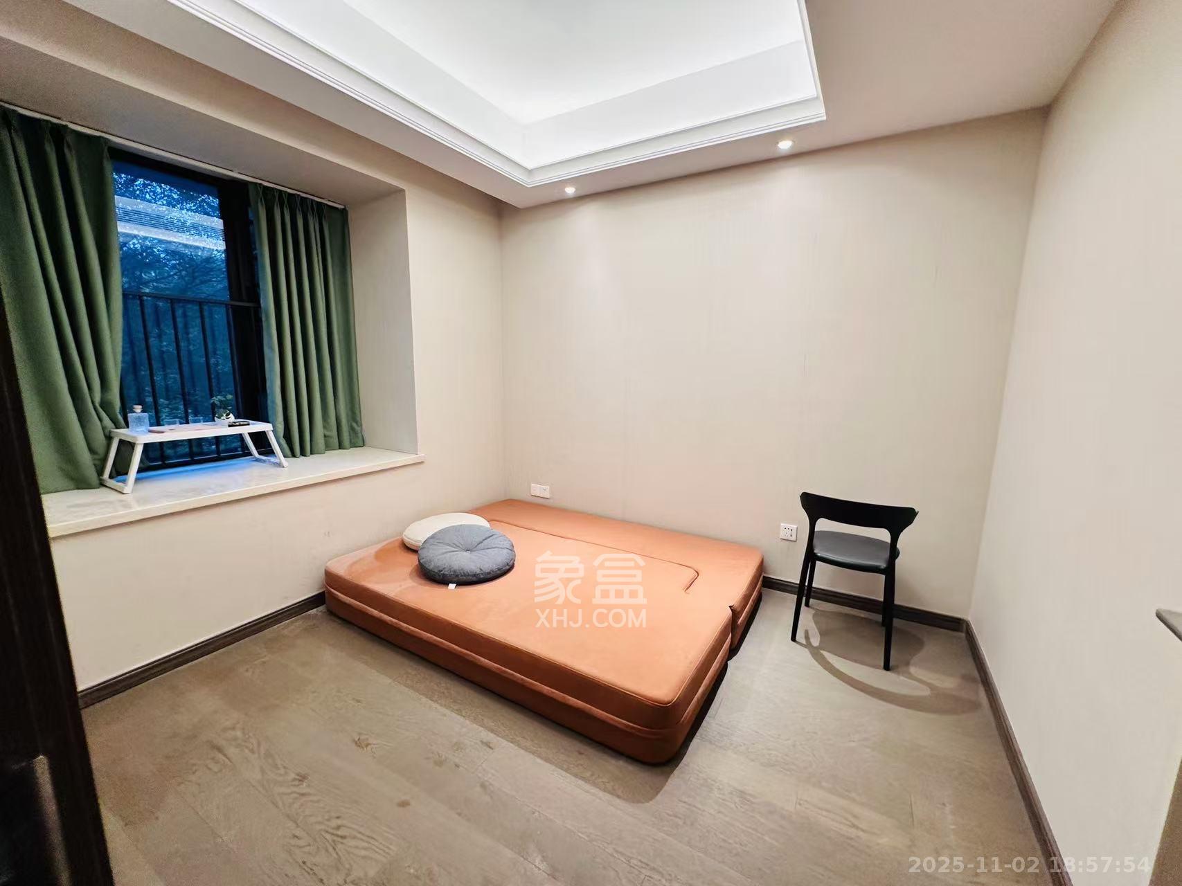 新力铂园（江山云著）  4室2厅2卫    5300.0元/月室内图