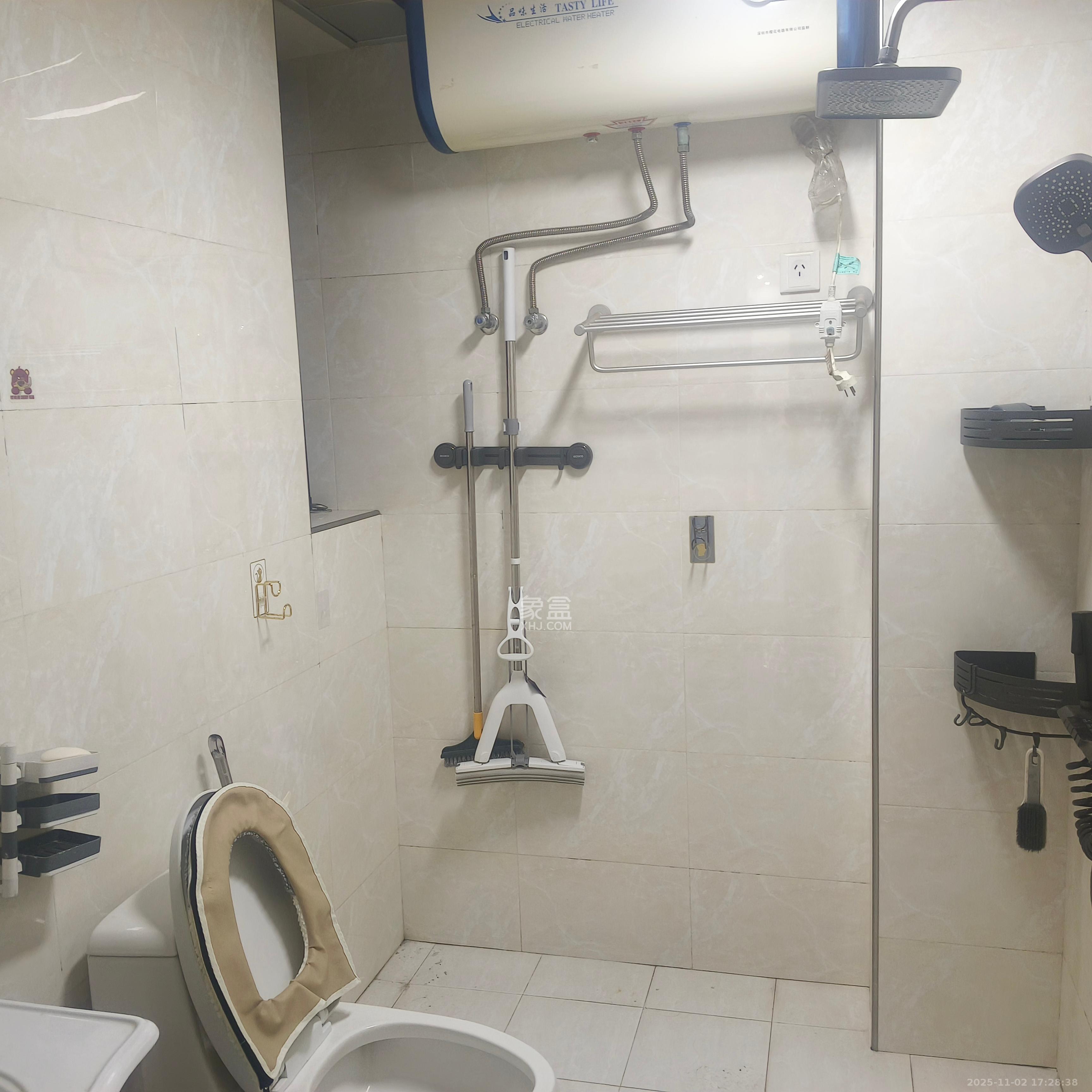 锦湘国际星城三期（锦绣苑）  3室2厅2卫    2800.0元/月室内图