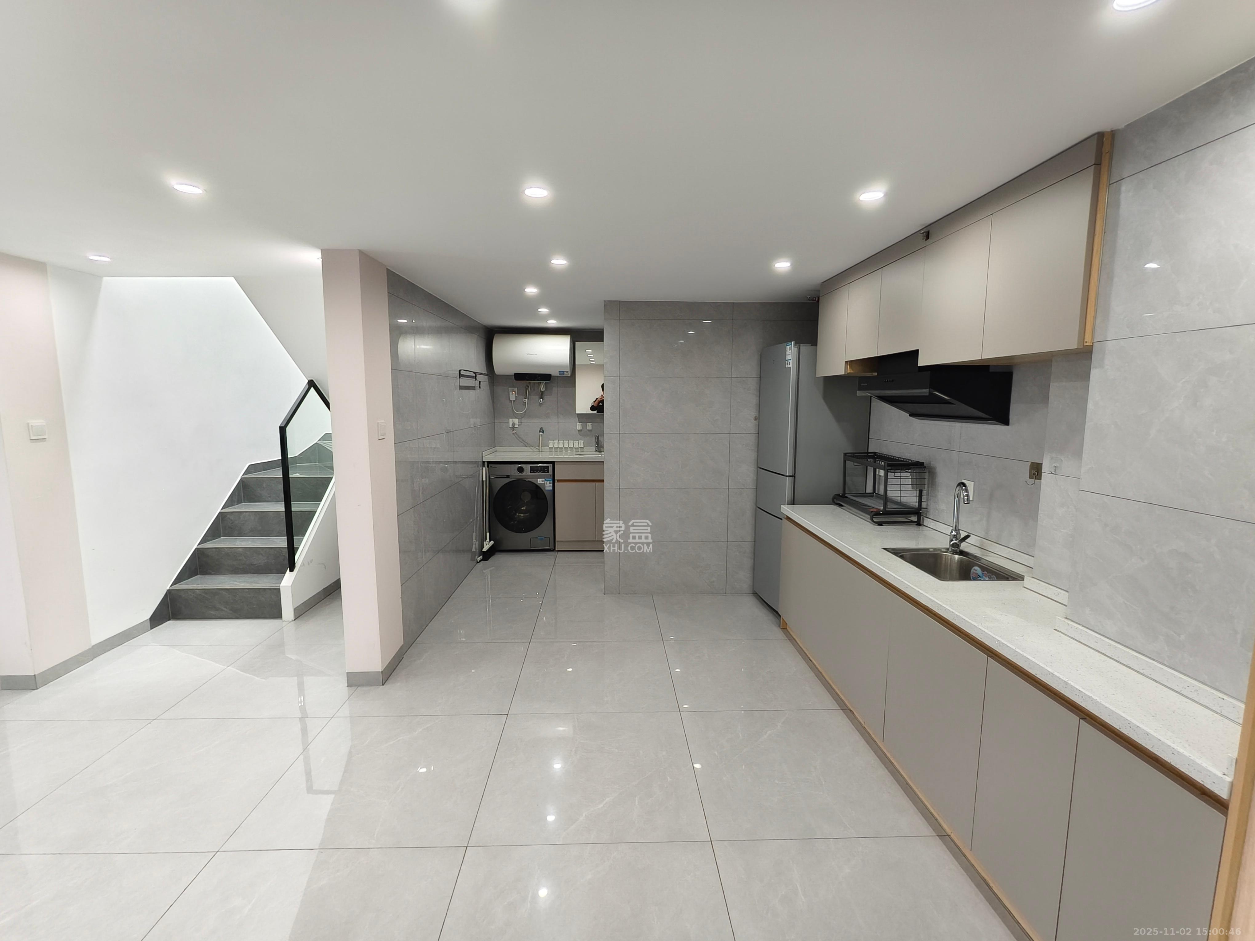 弘阳时光里 1室0厅0卫 2800.0元/月 弘阳时光里 1室0厅0卫 2800.0元/月室内图