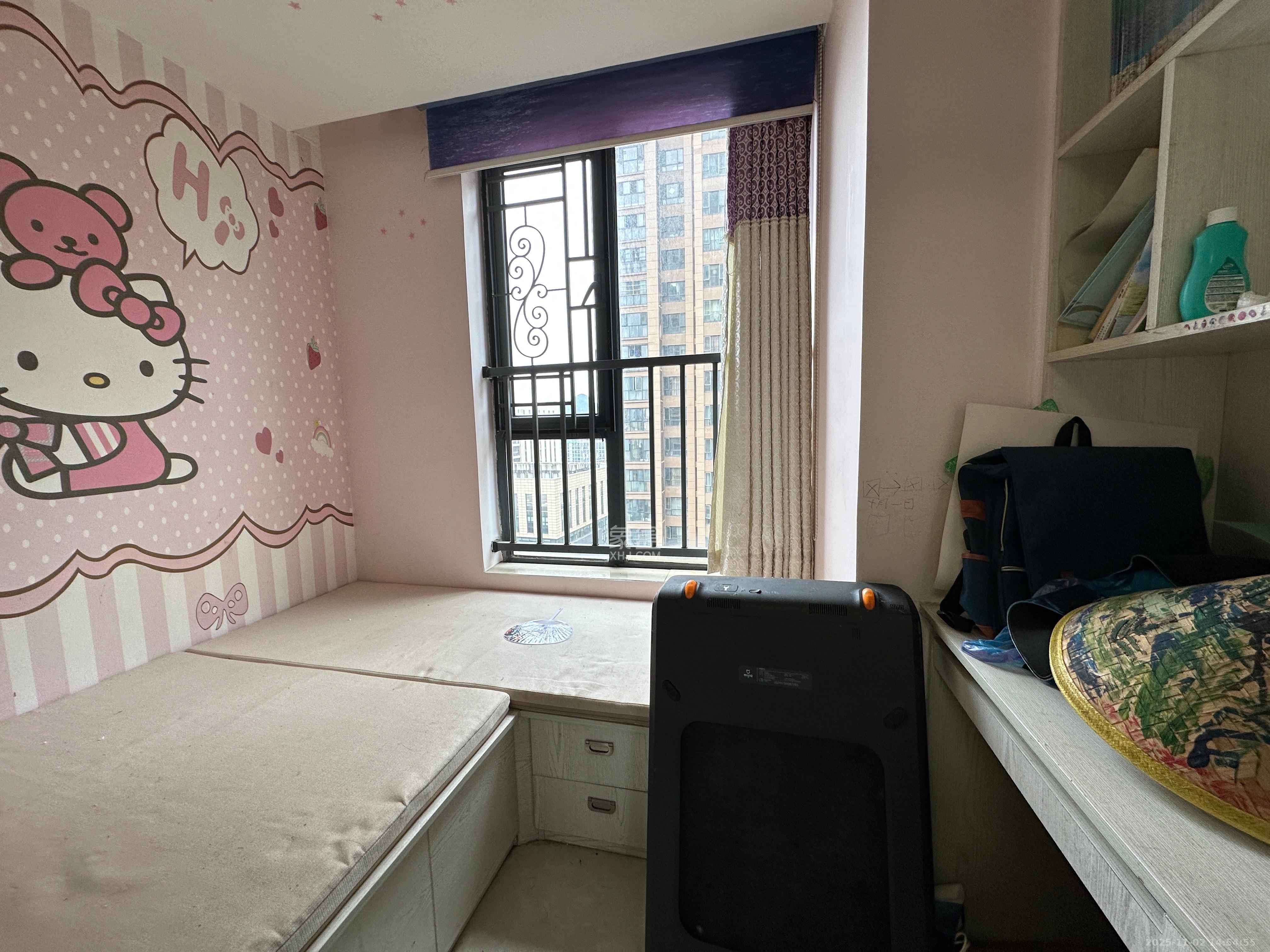 荣盛花语馨苑  3室2厅1卫    2200.0元/月室内图