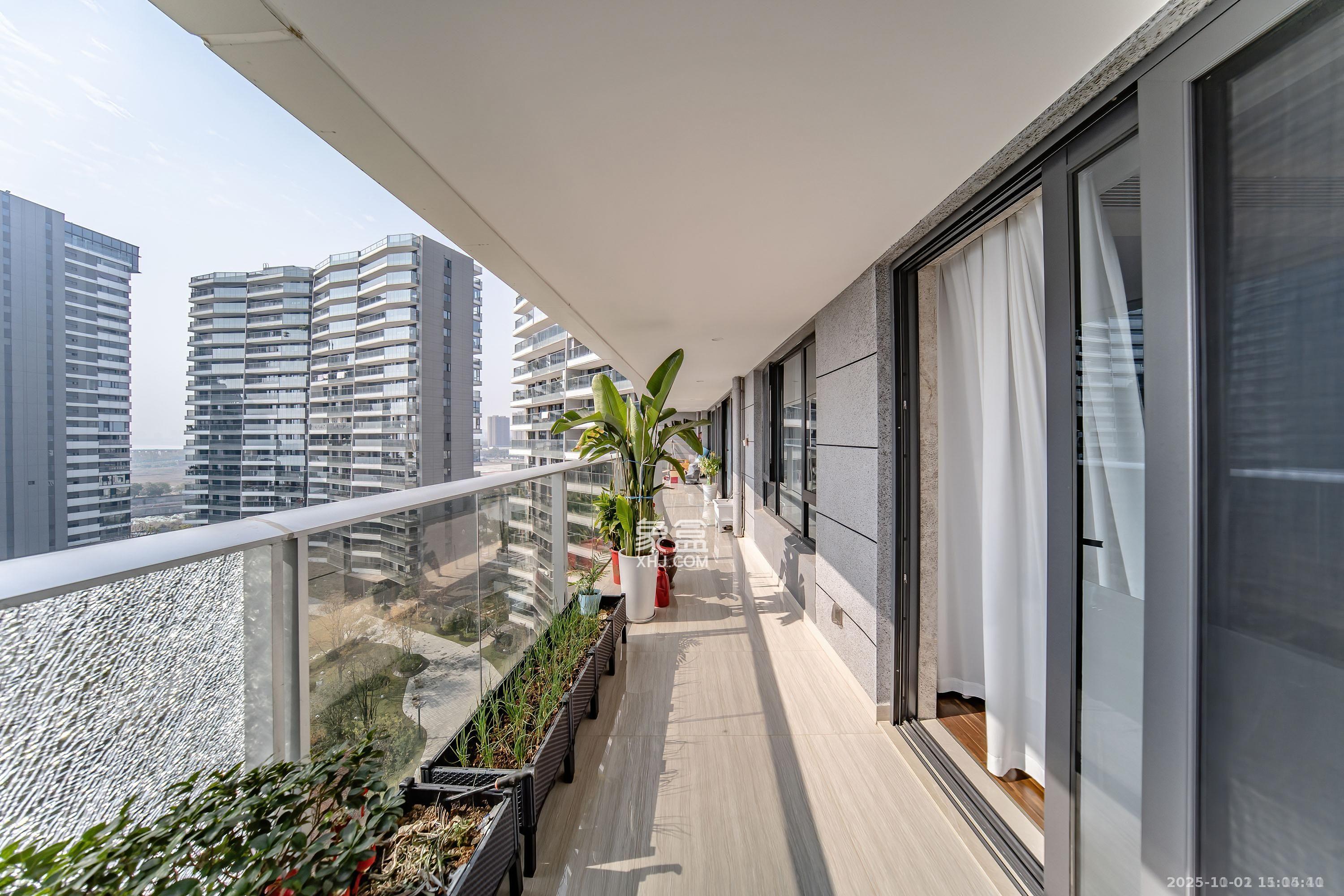 珠江颐德公馆 4室2厅3卫 8800.0元/月 珠江颐德公馆 4室2厅3卫 8800.0元/月室内图