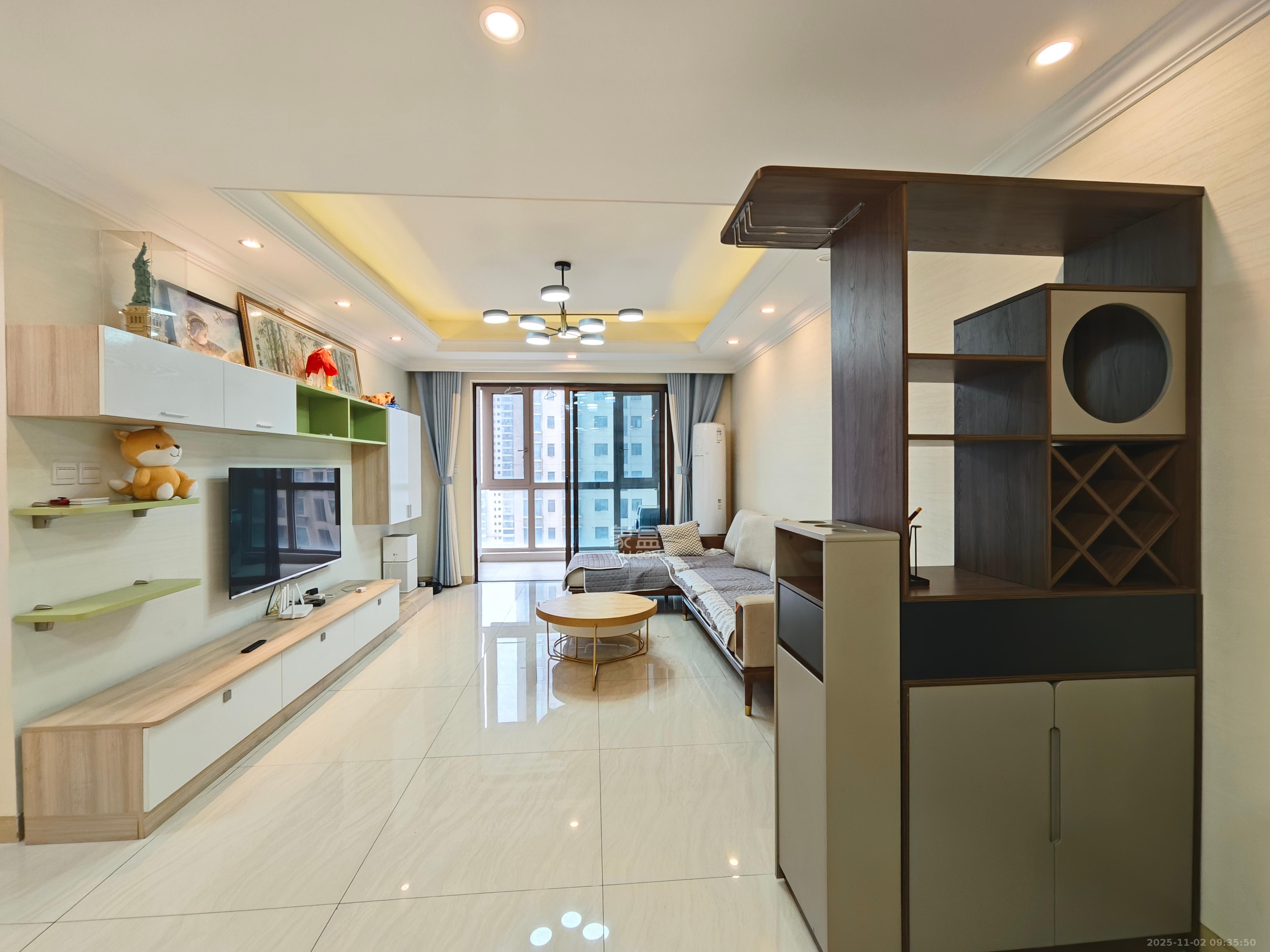 江山帝景哈佛  3室2厅1卫    2300.0元/月