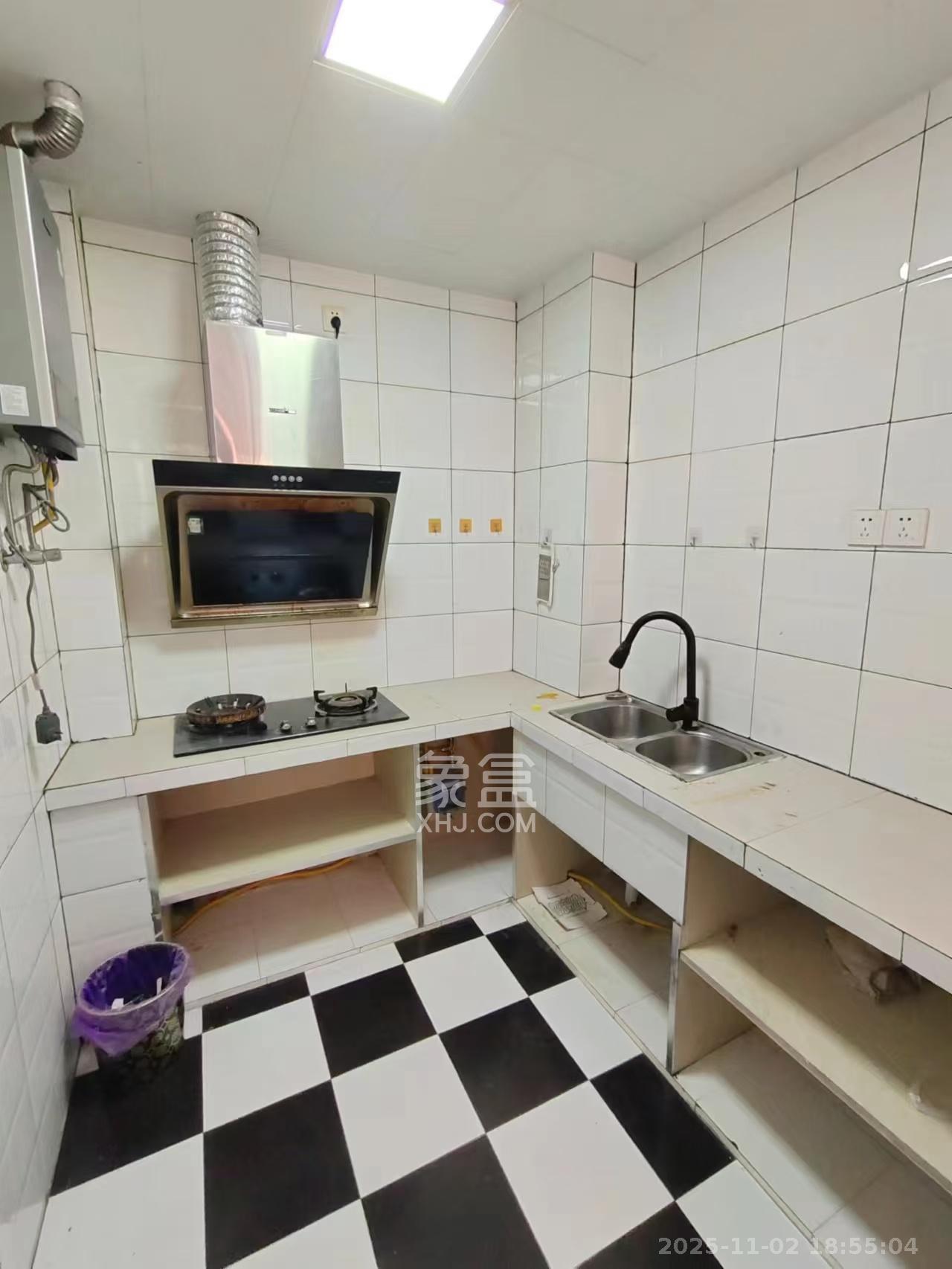 长勘小区  3室2厅1卫    2800.0元/月室内图