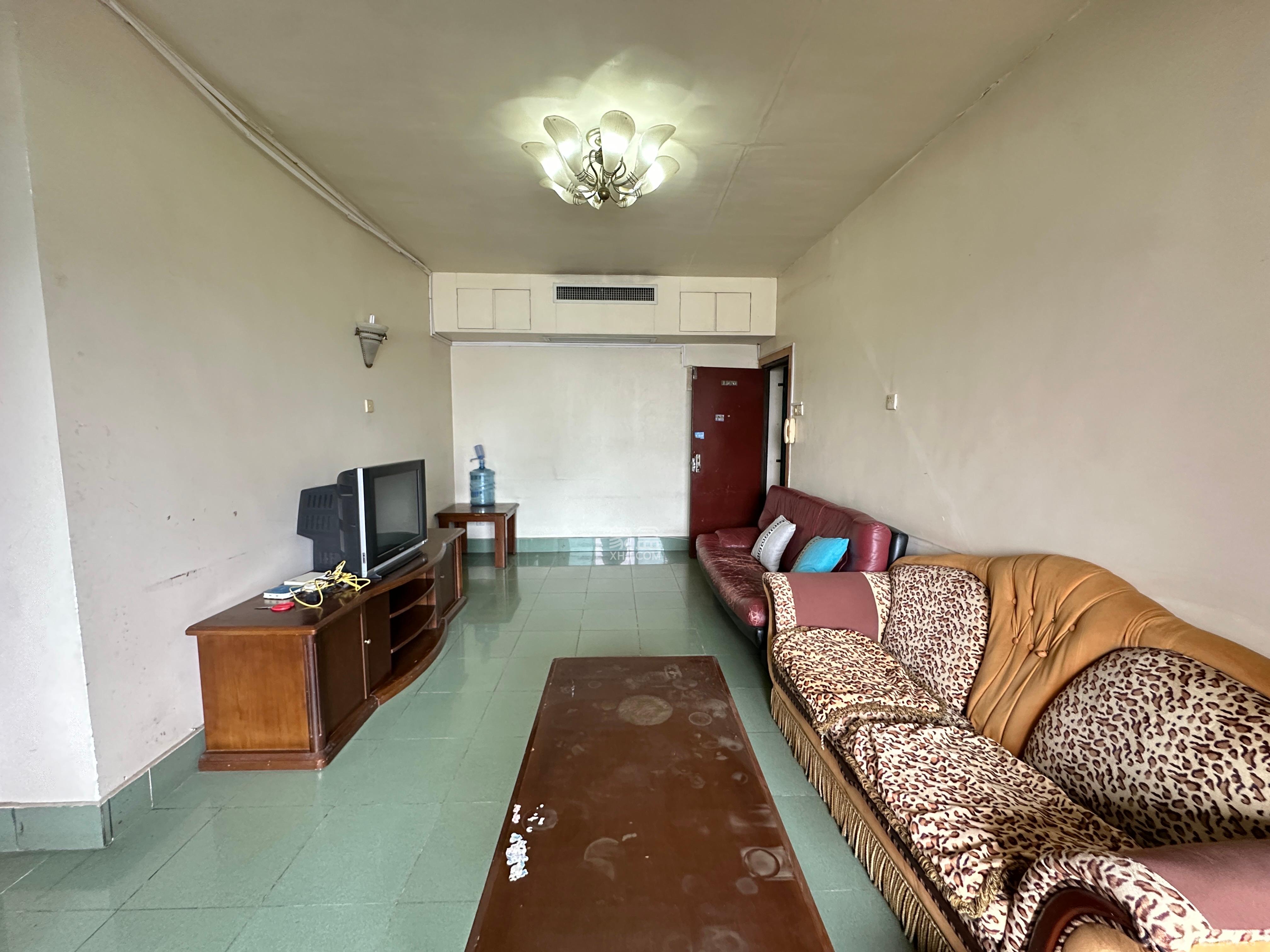 教育出版社宿舍  3室2厅1卫    2500.0元/月