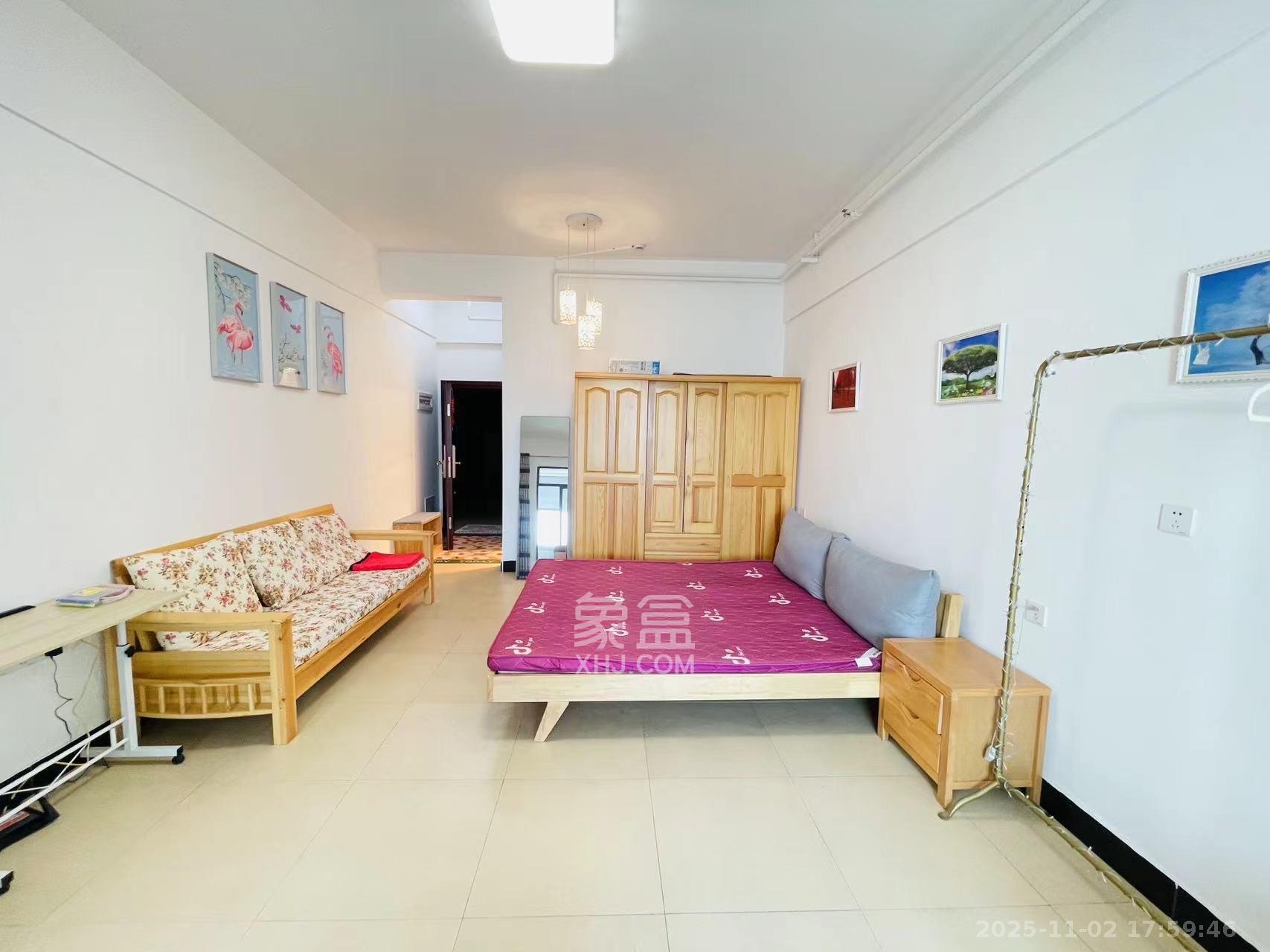 江南华府  1室1厅1卫    1600.0元/月