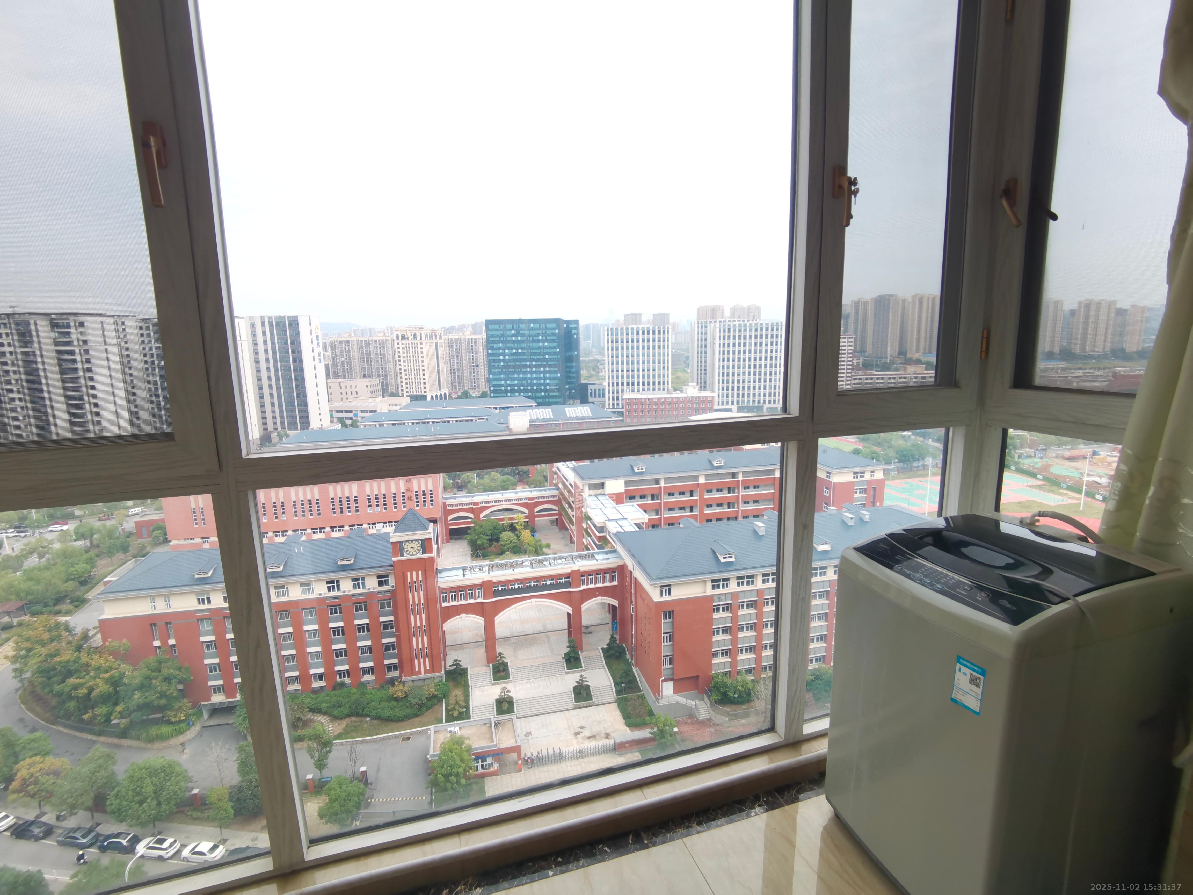 洋湖和园(福联嘉苑) 3室2厅2卫 2600.0元/月 洋湖和园(福联嘉苑) 3室2厅2卫 2600.0元/月室内图