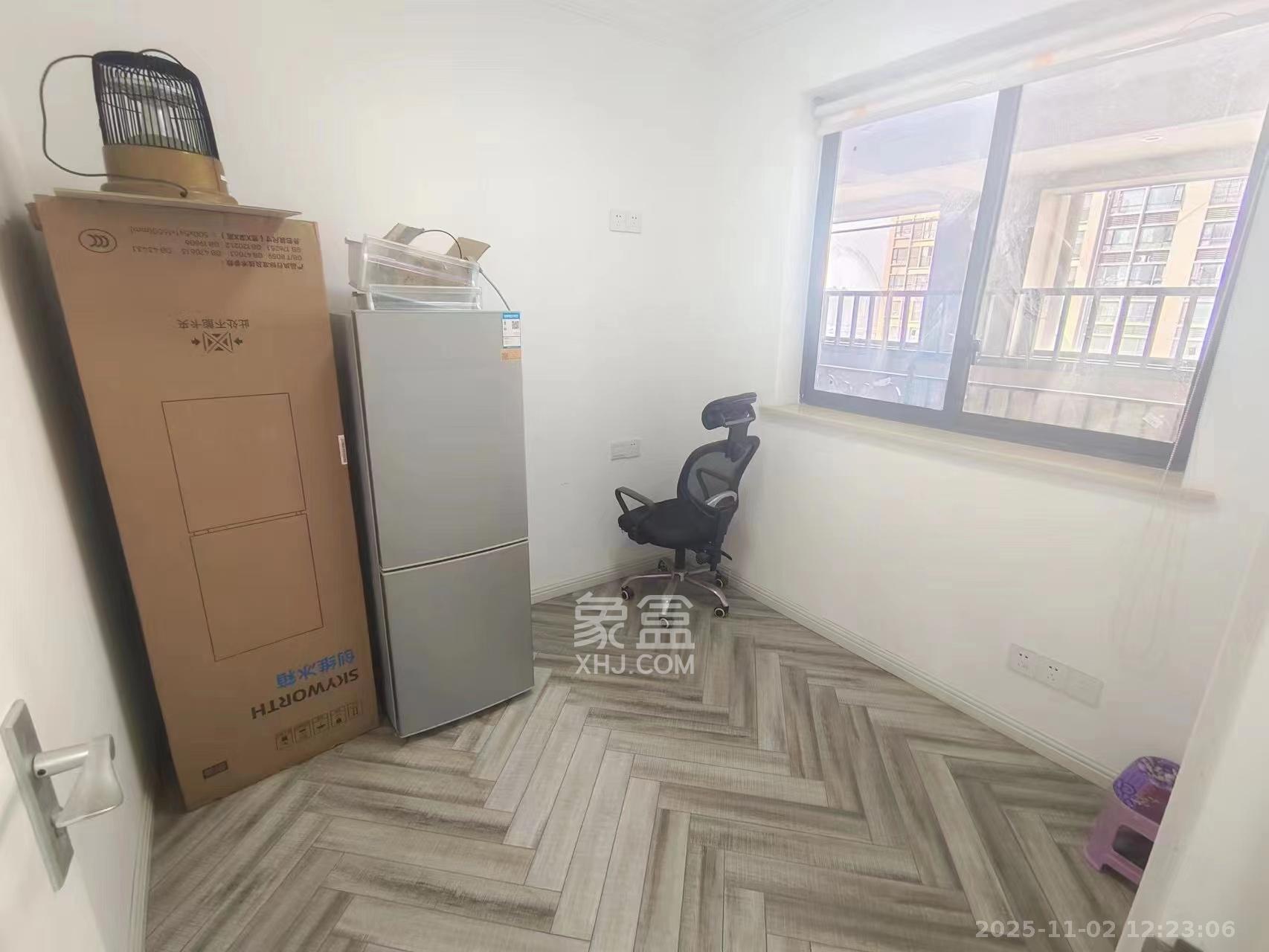 金科时代中心  3室1厅1卫    2200.0元/月室内图