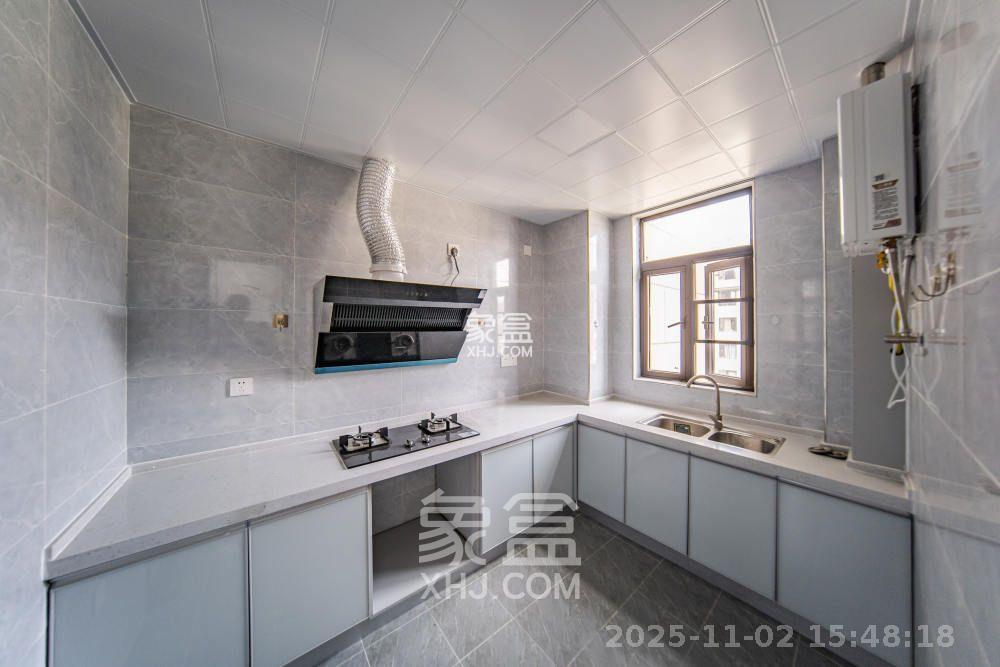 北大资源理想家园  4室2厅2卫    4200.0元/月 北大资源理想家园  4室2厅2卫    4200.0元/月室内图