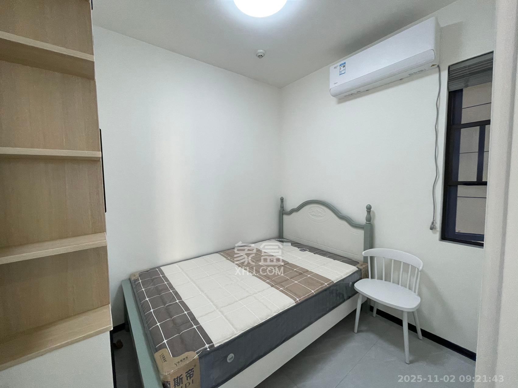 长房明宸府  2室1厅1卫    1700.0元/月室内图