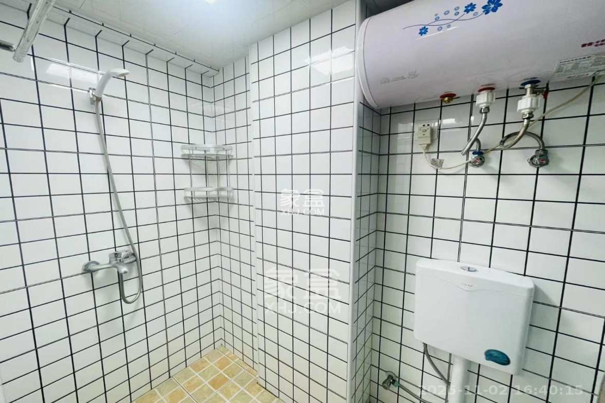 好莱城(弘德西街) 1室0厅1卫 1100.0元/月 好莱城(弘德西街) 1室0厅1卫 1100.0元/月室内图