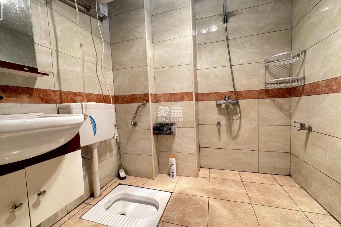 保利麓谷林语I区 1室1厅1卫 1200.0元/月 保利麓谷林语I区 1室1厅1卫 1200.0元/月室内图