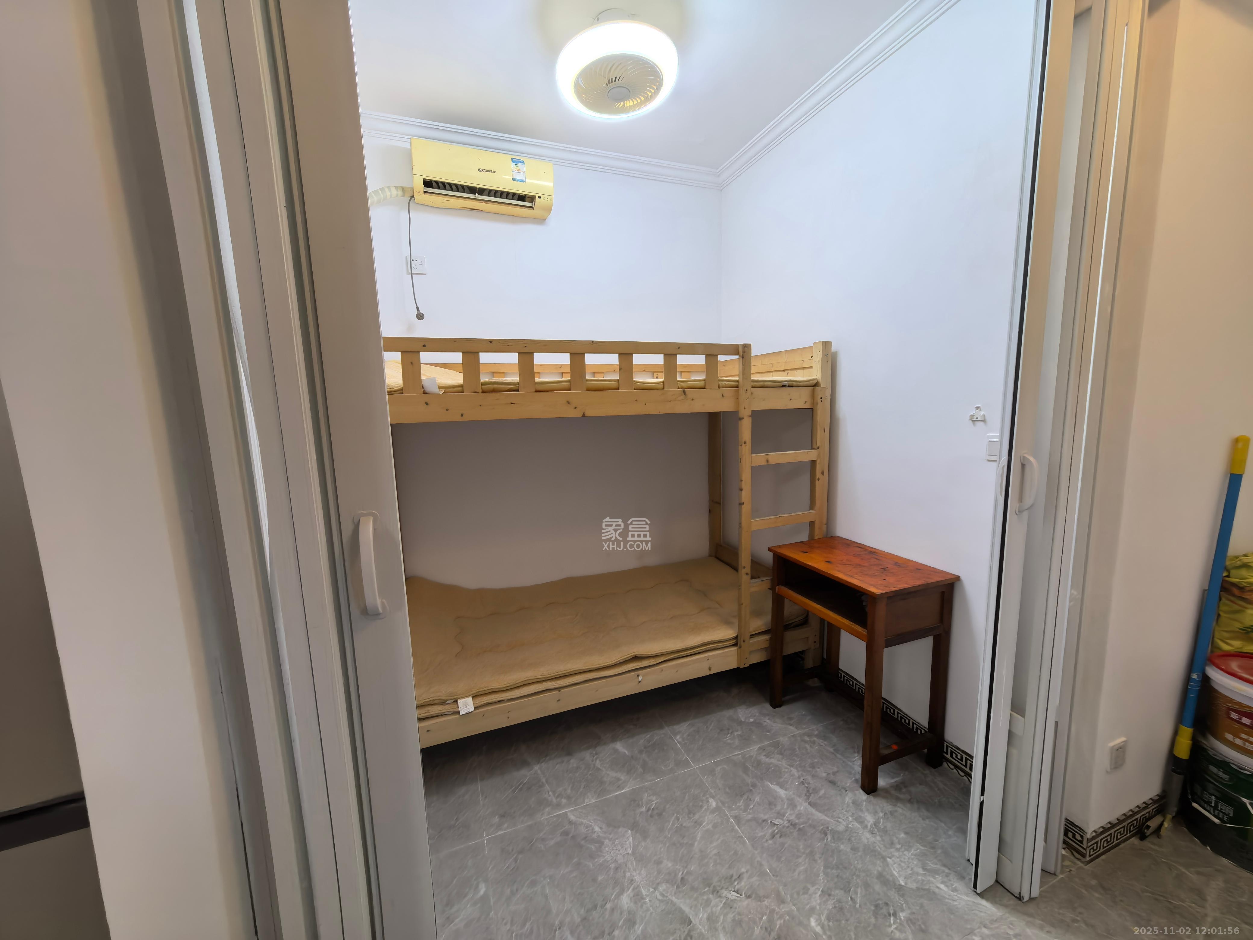 澳海月亮湾  3室2厅1卫    1750.0元/月室内图