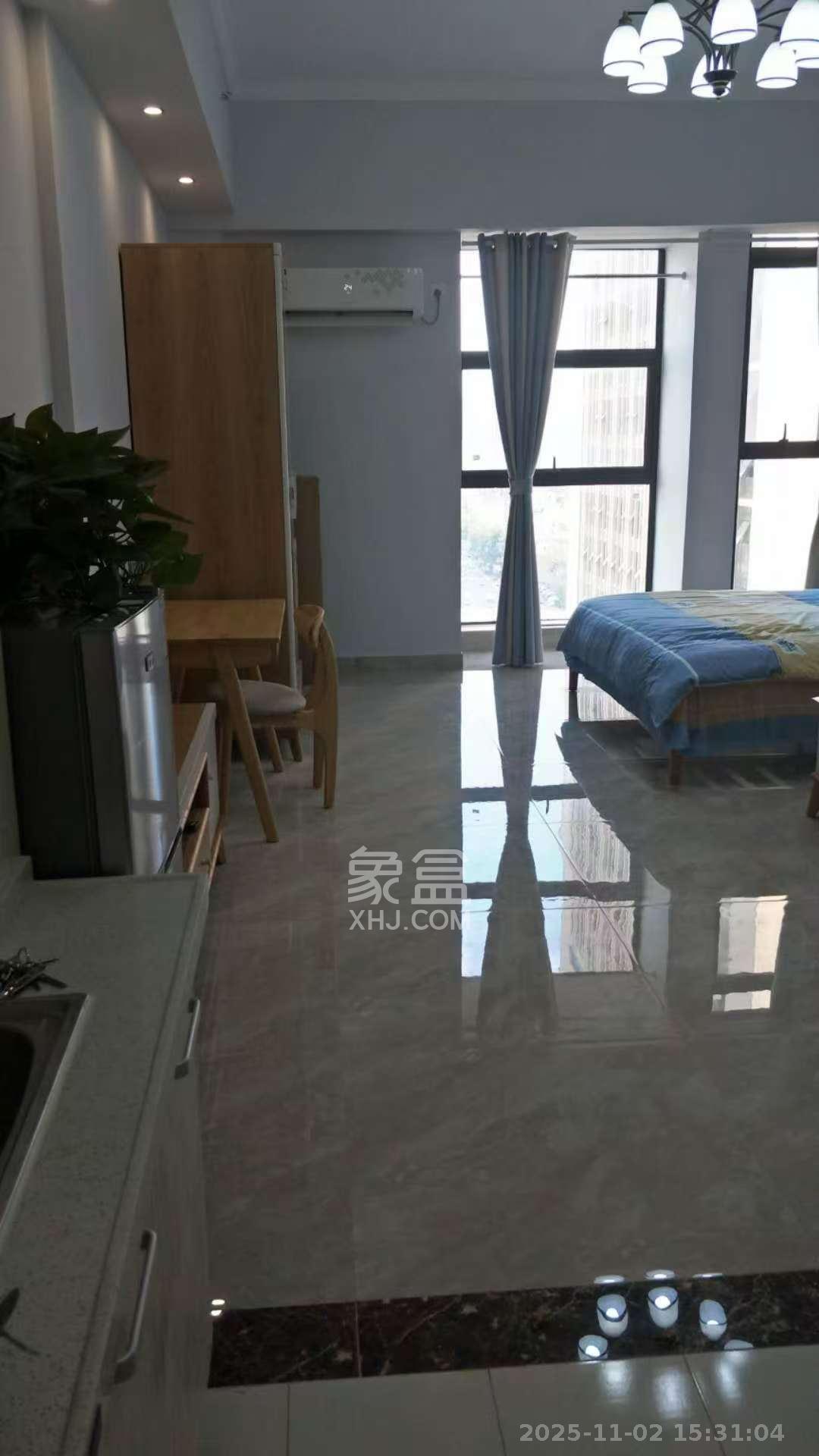 新世界广场 1室1厅1卫 1800.0元/月 新世界广场 1室1厅1卫 1800.0元/月室内图