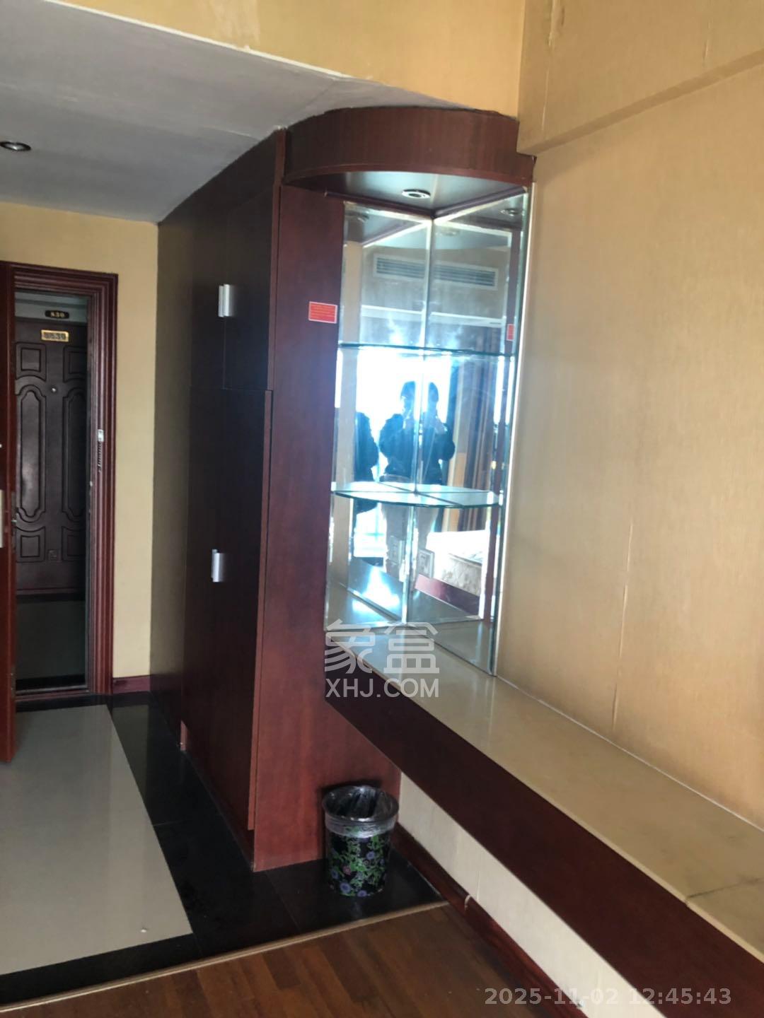 名富公寓  1室1厅1卫    1300.0元/月室内图