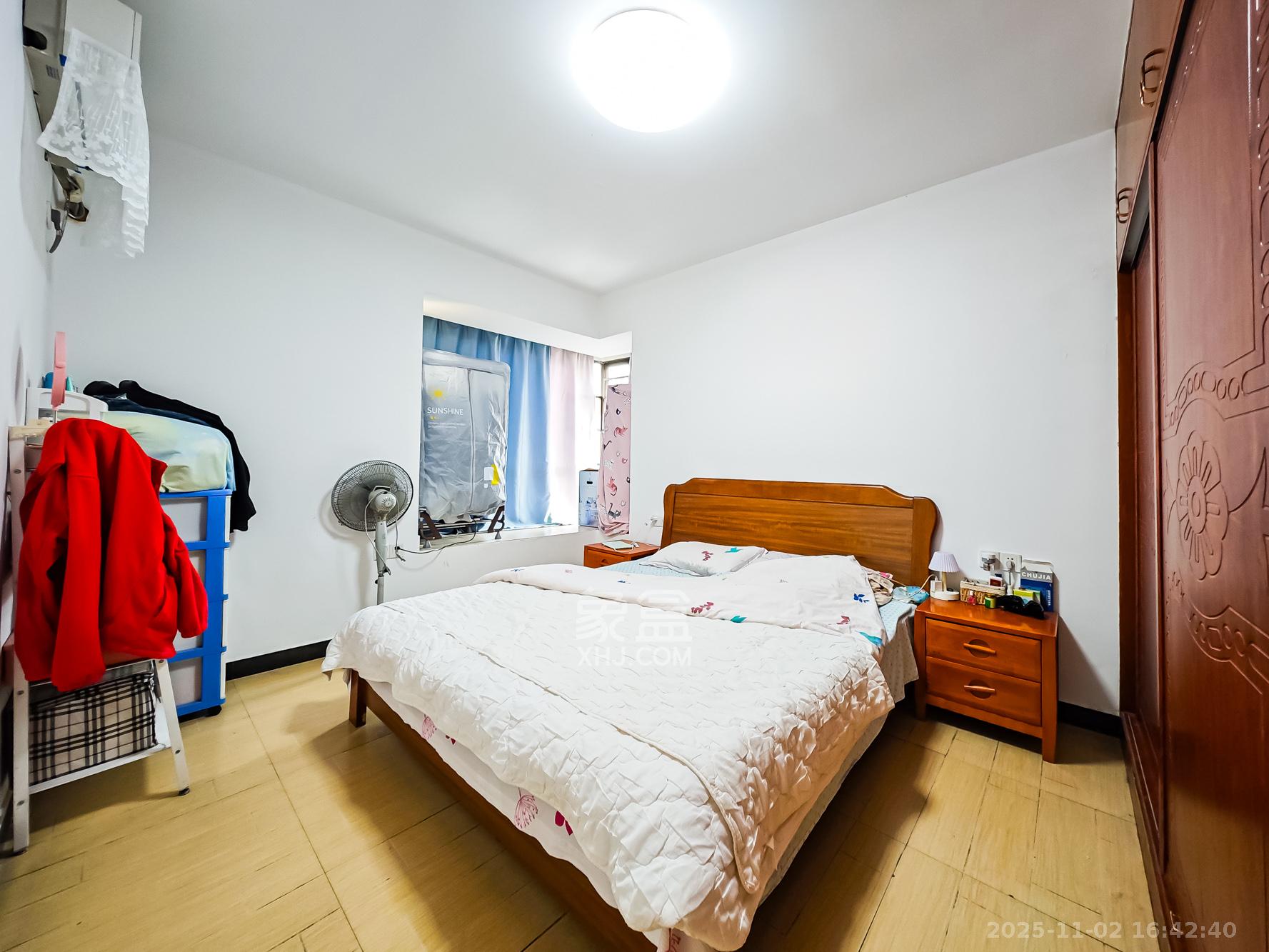 山语城二期  3室1厅1卫    69.8万 山语城二期  3室1厅1卫    69.8万卧室