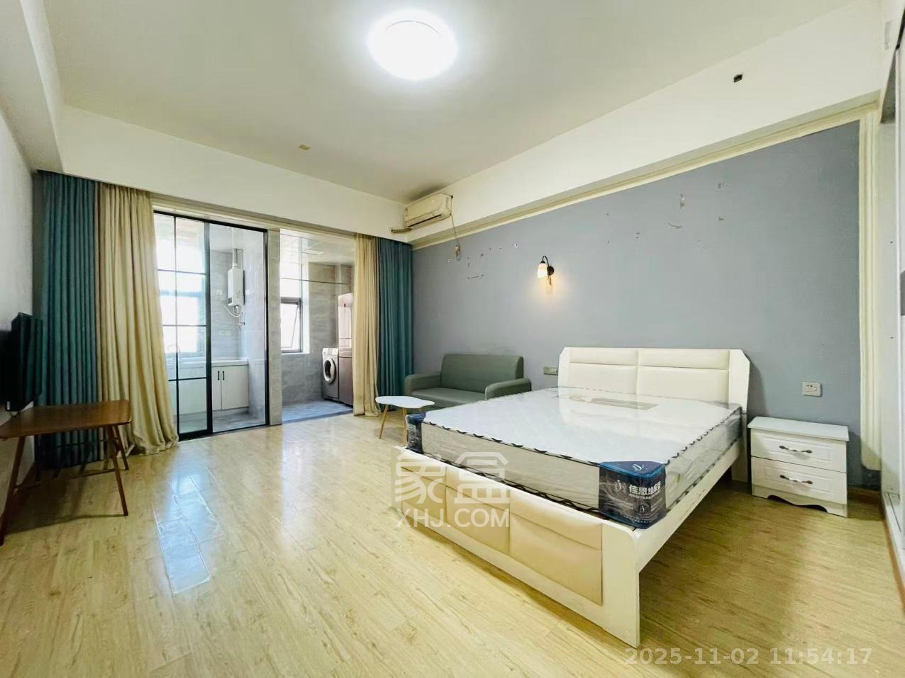 江南华府  1室0厅1卫    1900.0元/月