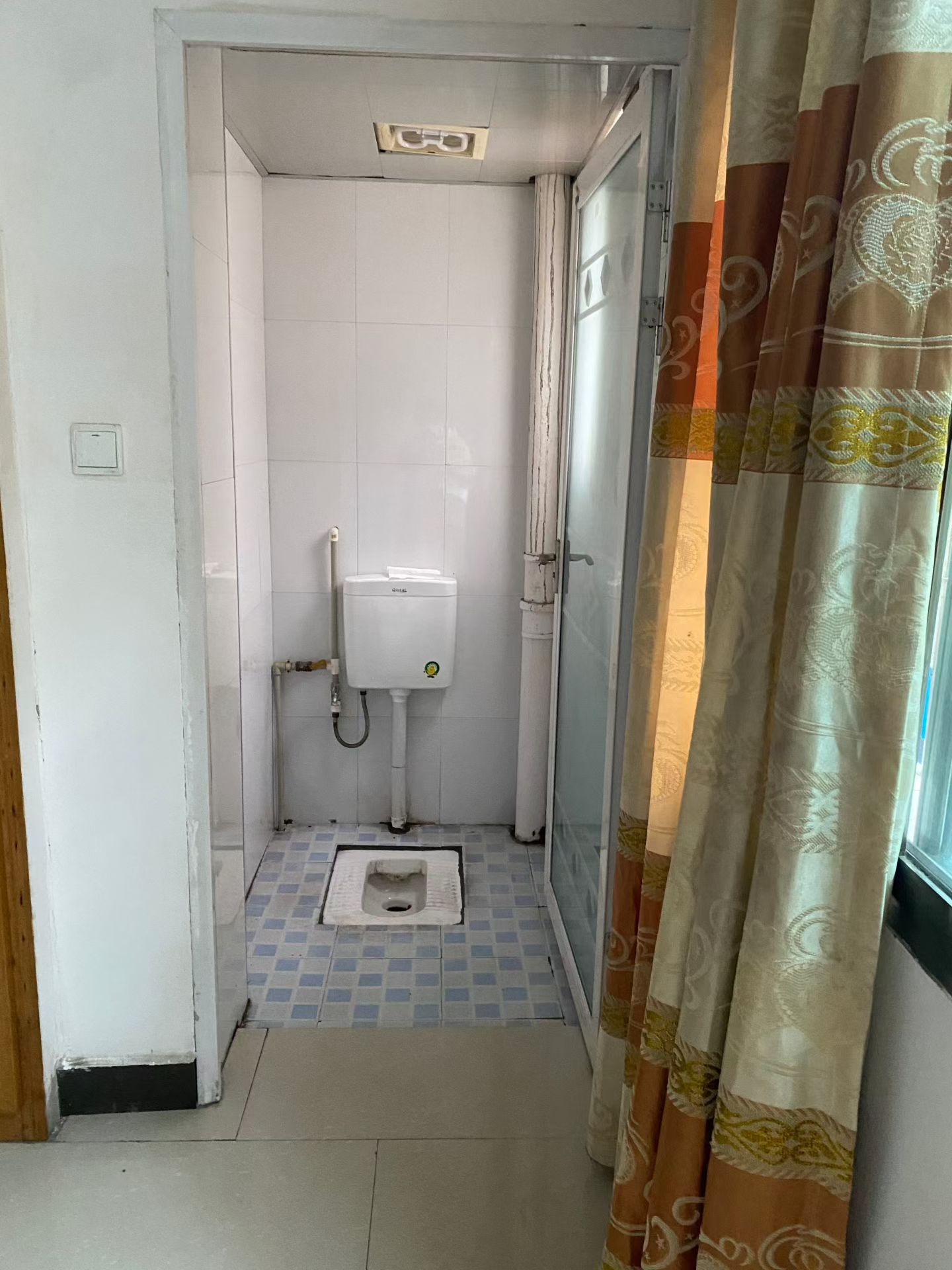 金谷市场  1室1厅1卫    500.0元/月 金谷市场  1室1厅1卫    500.0元/月室内图