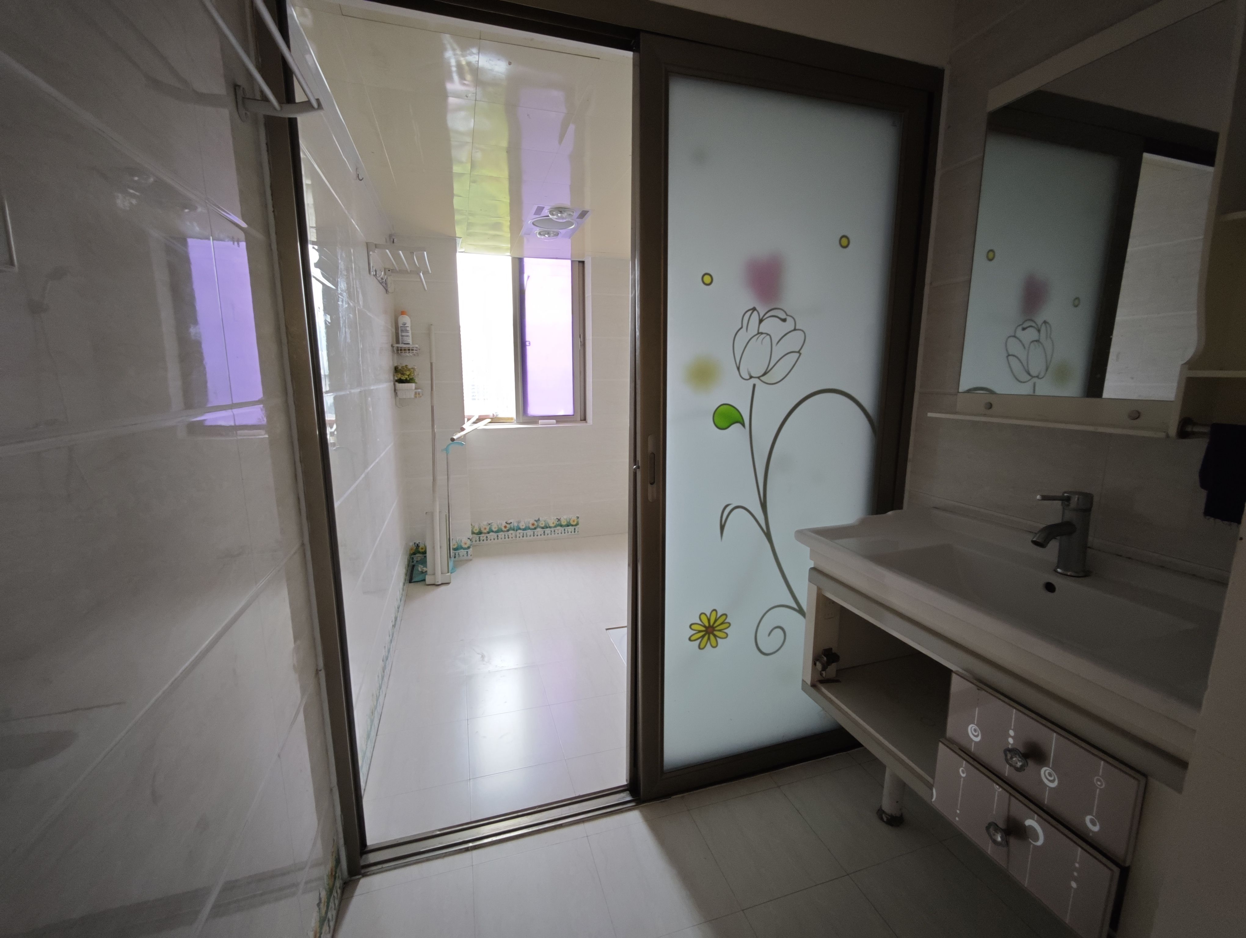 维港十字街  3室2厅2卫    2000.0元/月室内图