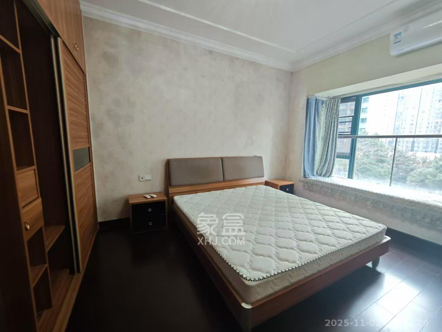 恒大翡翠华庭 3室2厅1卫 2000.0元/月 恒大翡翠华庭 3室2厅1卫 2000.0元/月室内图